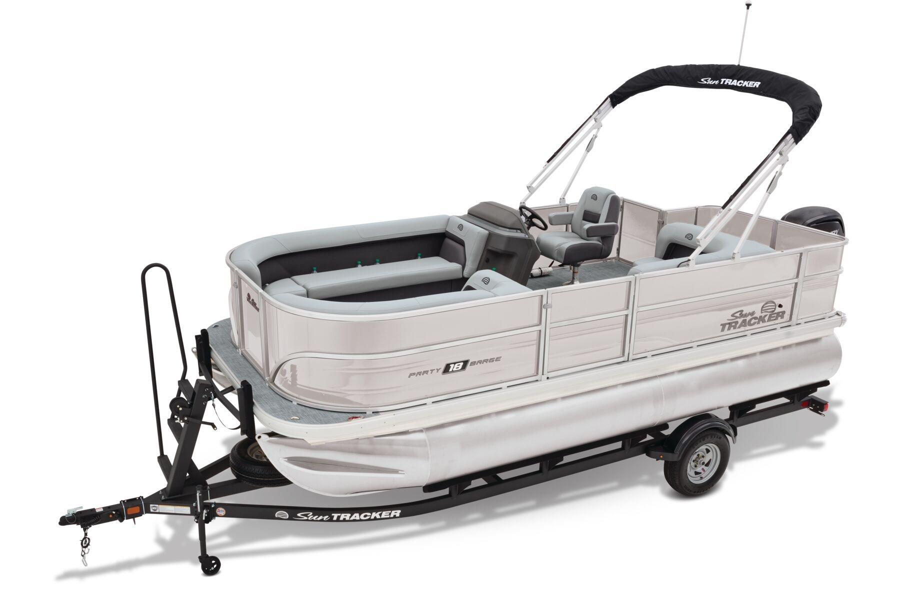 Image of 2026 SUN TRACKER PARTY BARGE 18 DLX
