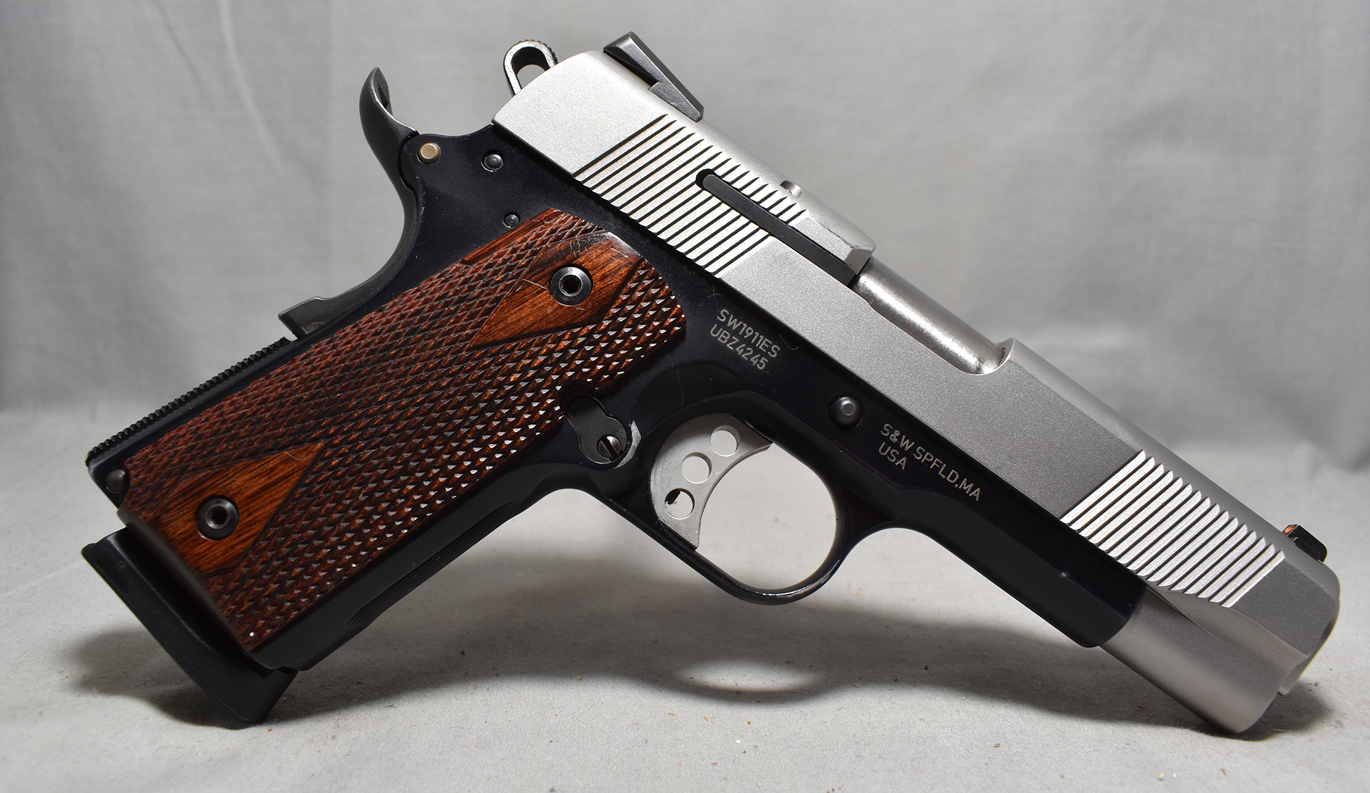 Smith &Wesson ~ SW1911 ~ .45 Auto - Smith & Wesson