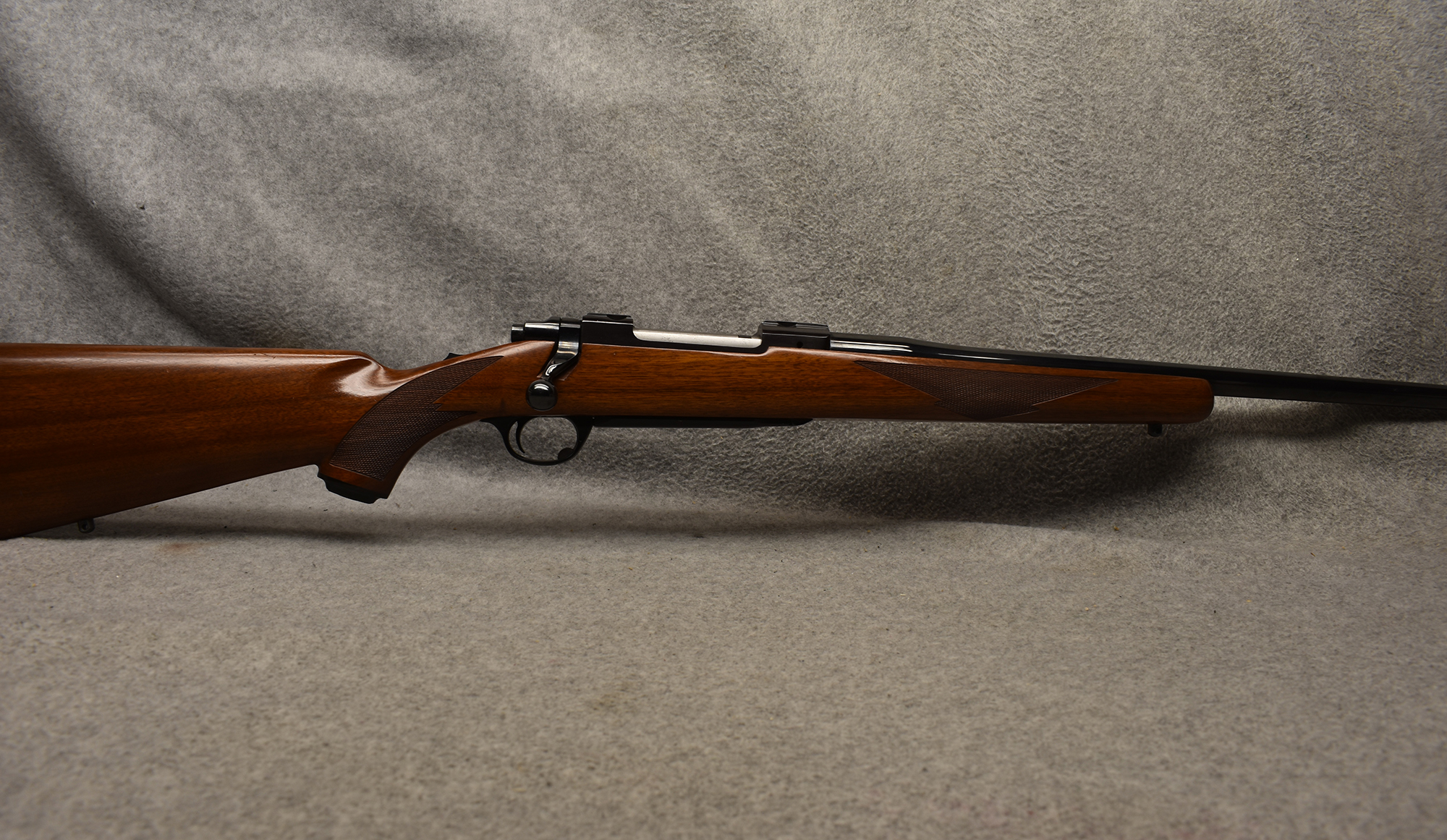 Ruger ~ M77 ~ .338 Winchester Magnum - Ruger