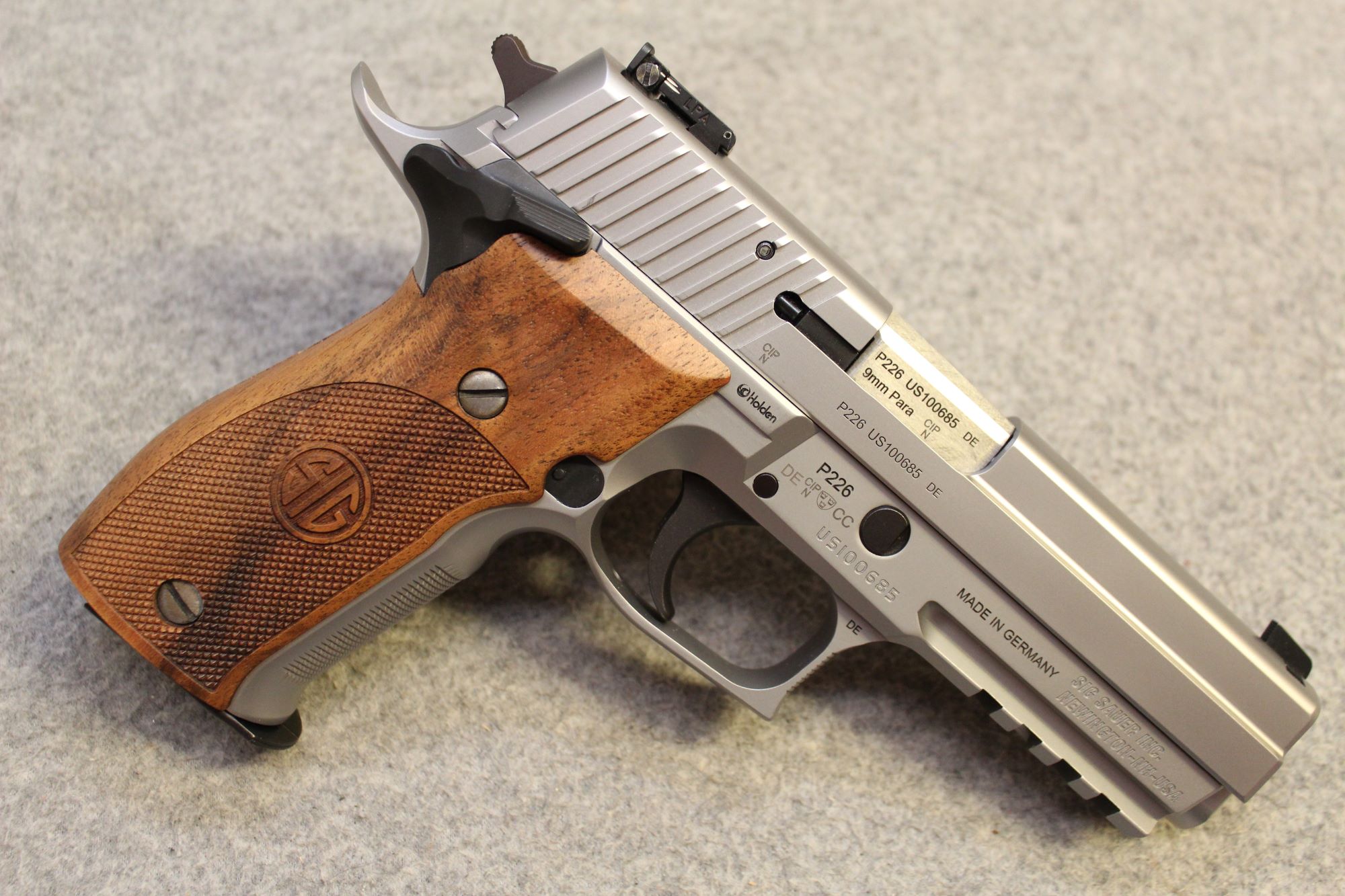 SIG SIG Sauer ~ P226 X-Short ~ 9mm Luger - $1999.99 at Bass Pro Shops