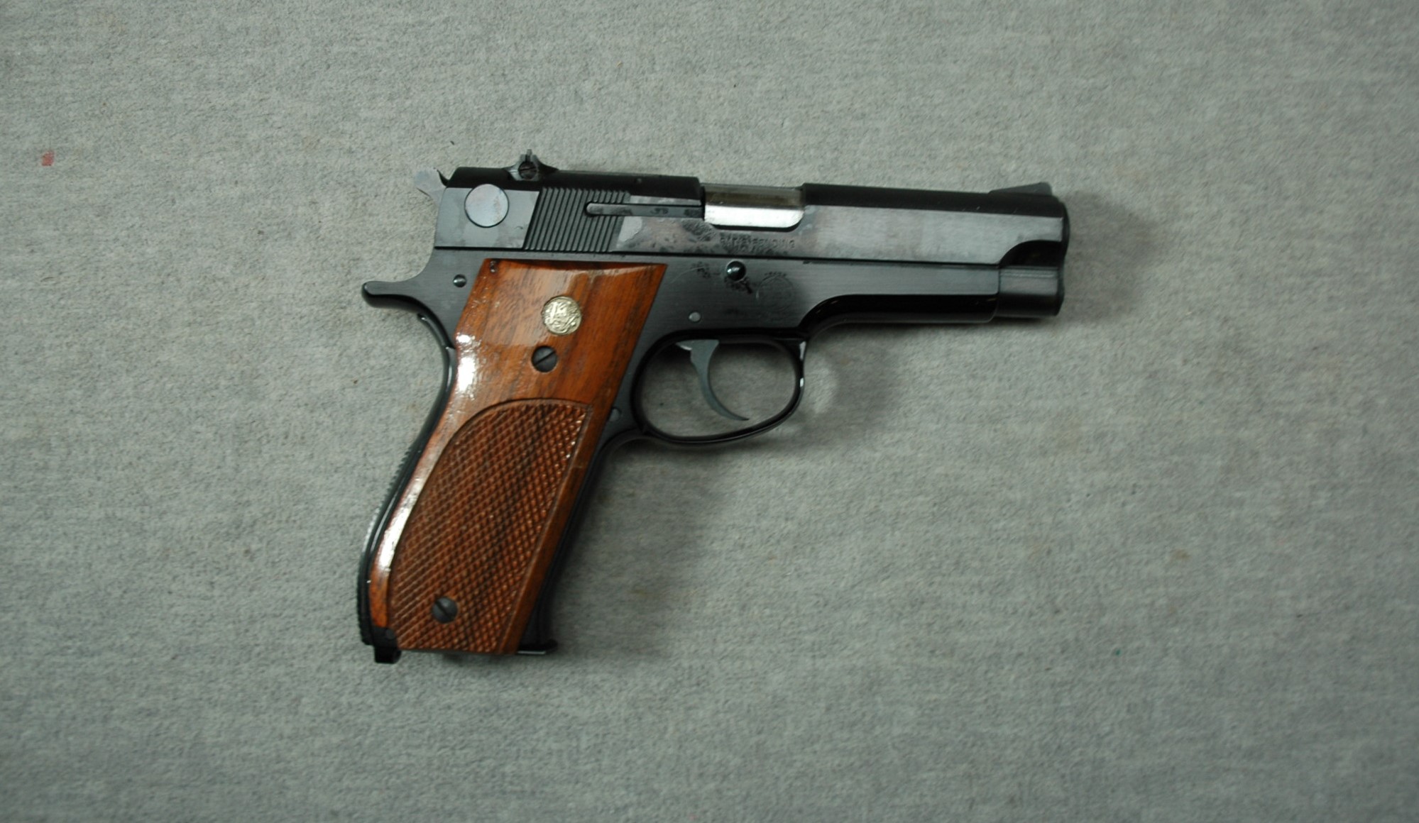 Image of Smith & Wesson ~ 39 ~ 9mm Luger