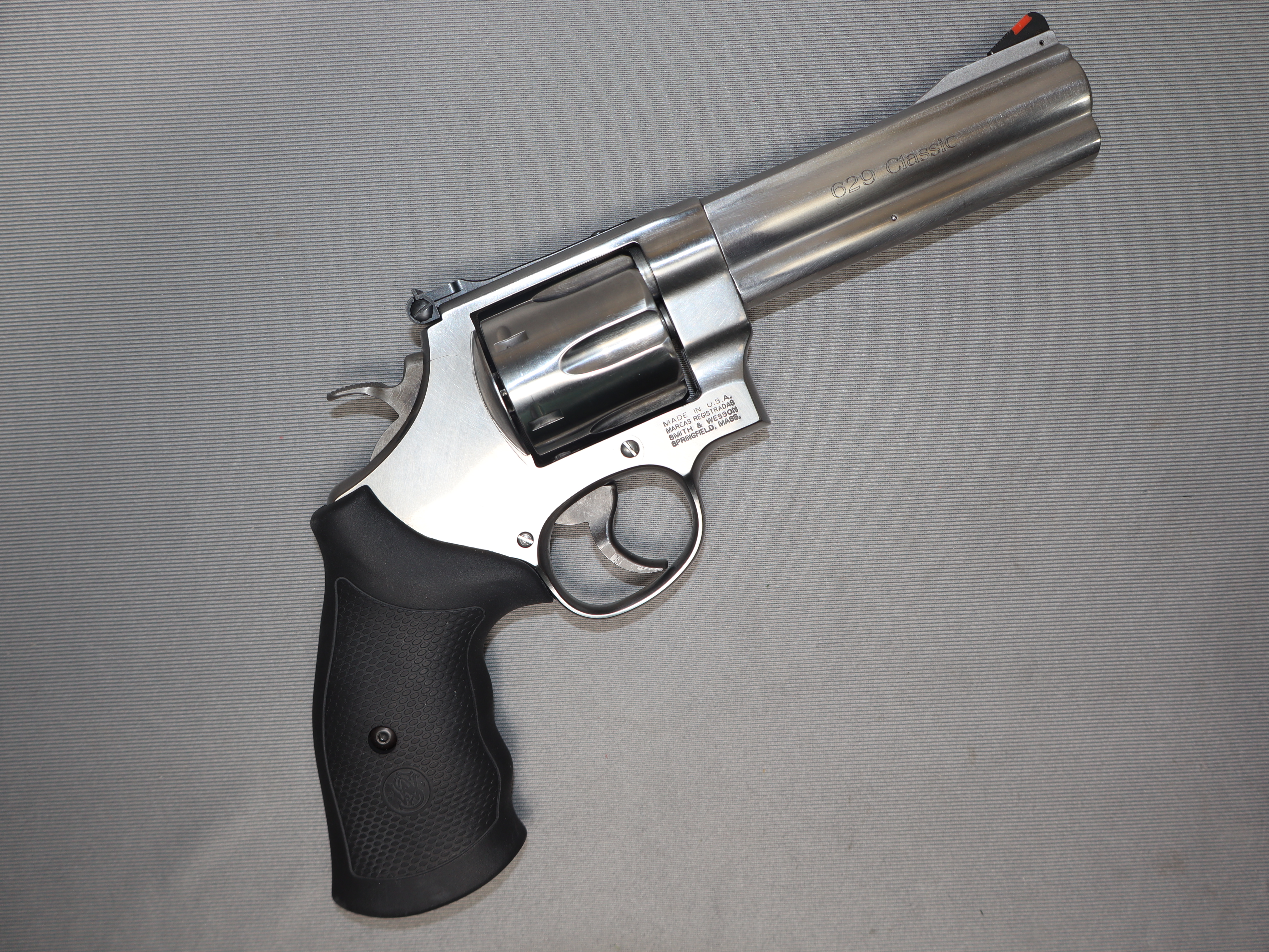 Image of Smith & Wesson ~ 629-6 ~ .44 Magnum