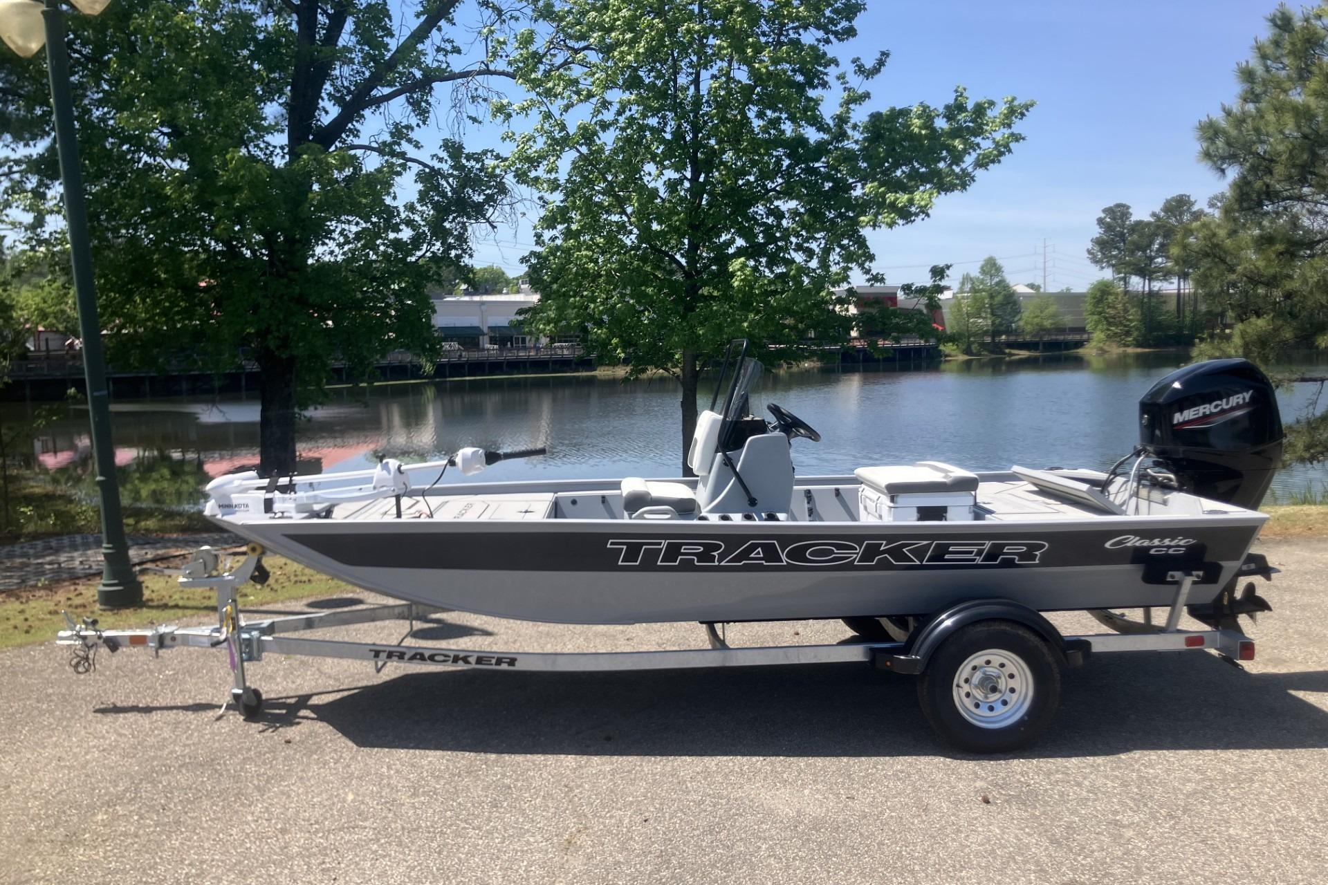 Image of 2026 TRACKER BASS TRACKER CLASSIC CC