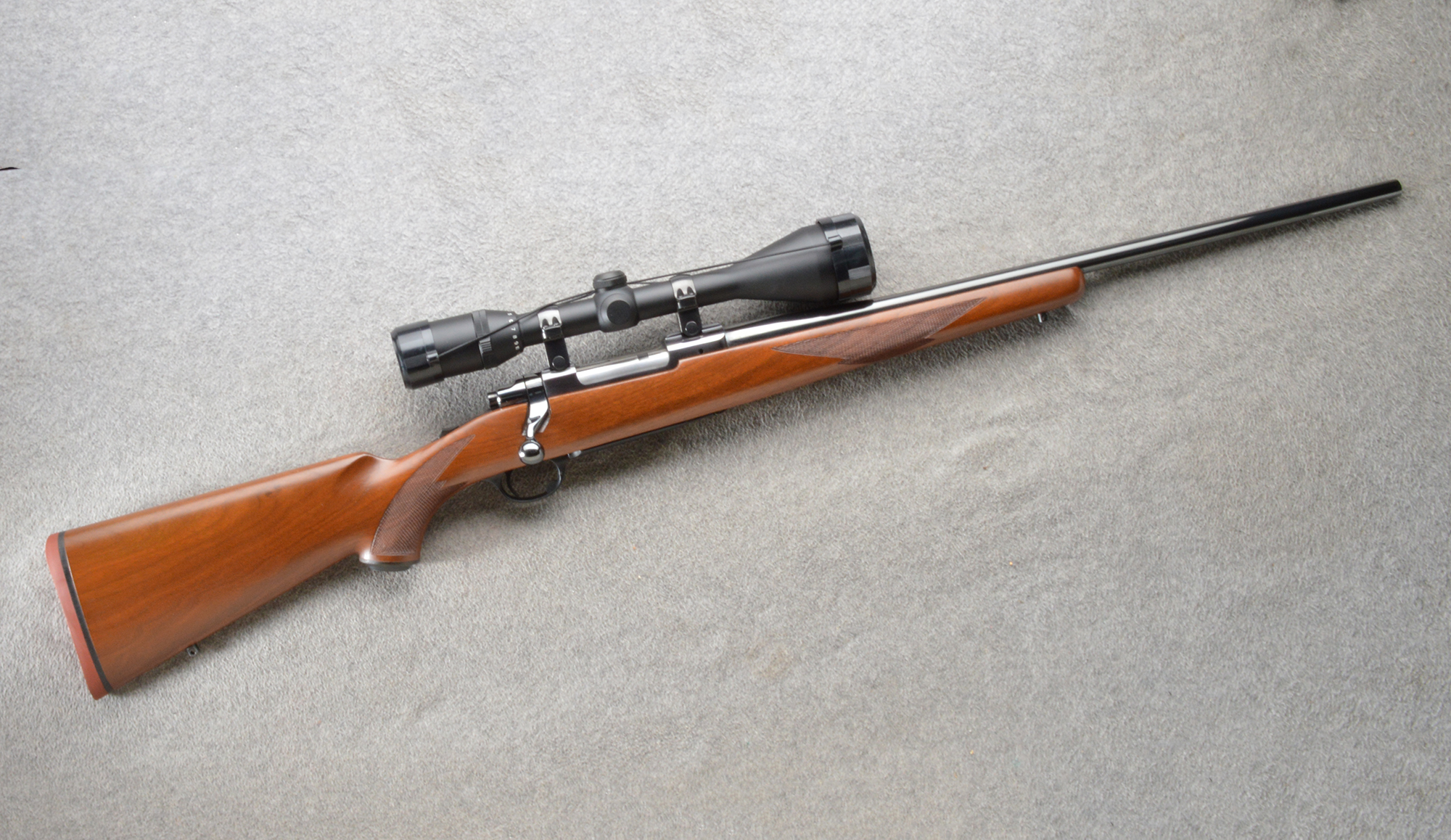 Image of Ruger ~ M77 ~ 243 Winchester ~ 1982 Production