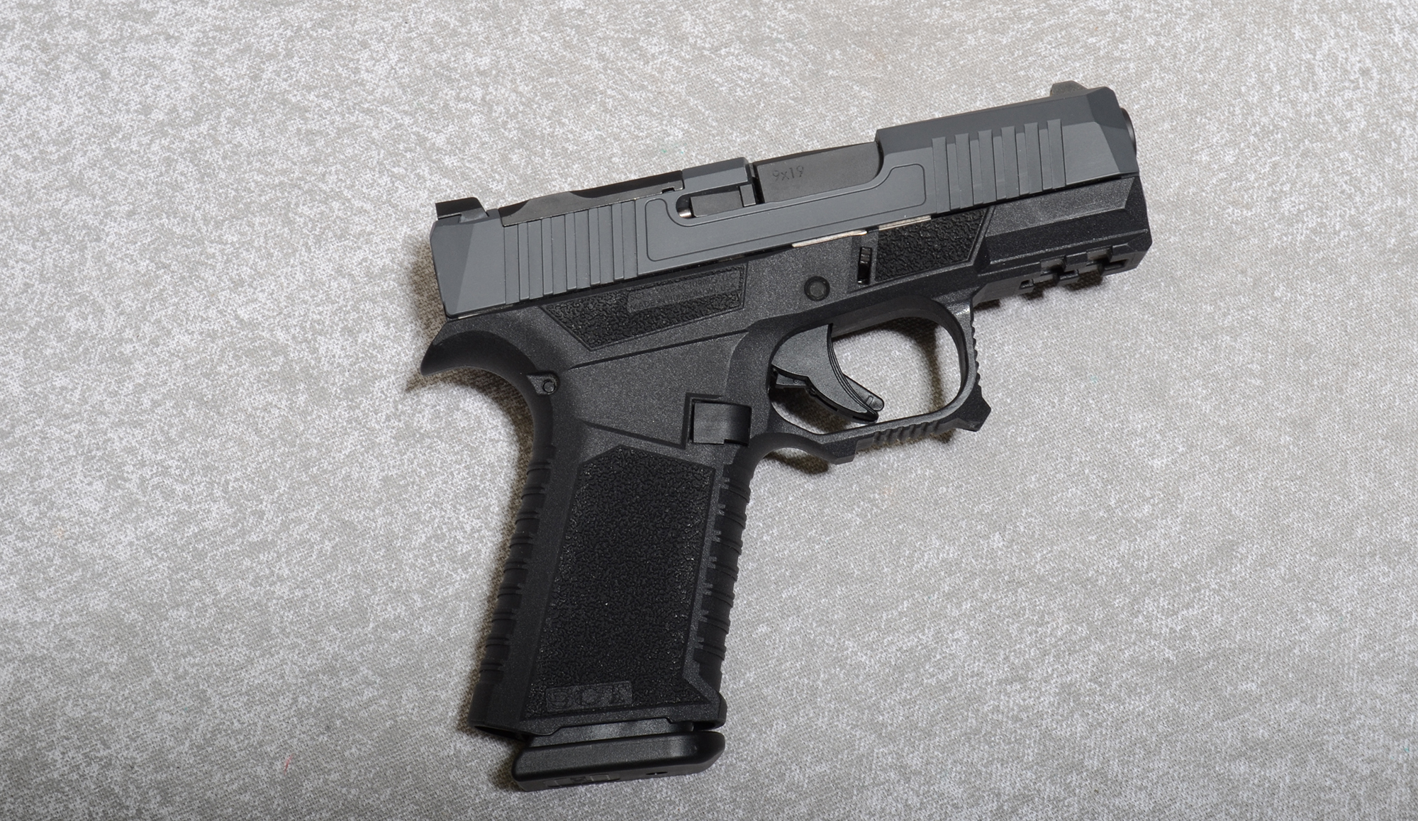 Image of "SCT Pistol, 9 x 19 Caliber, 3.5"" Barrel, 1.25 lbs."