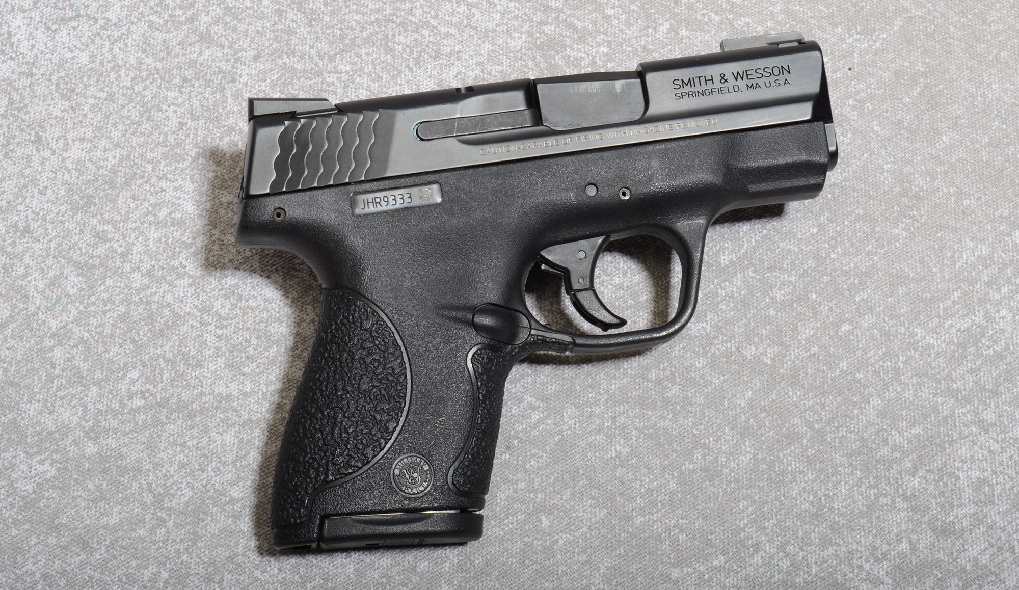 Image of "Smith & Wesson M&P 40 S&W Pistol, .40 S&W, 3"" Barrel, 1.25 lbs."