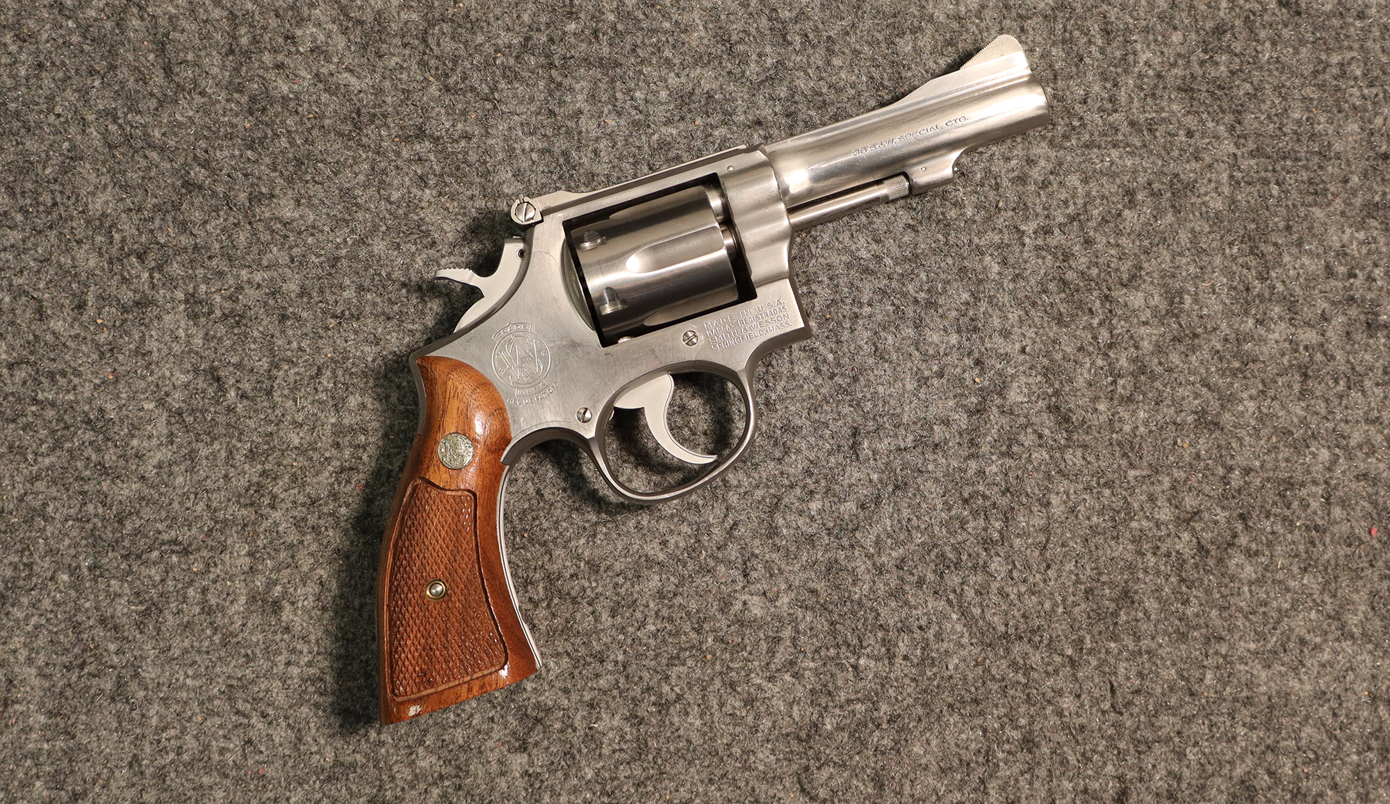 Image of Smith & Wesson ~ 67 ~ .38 S&W Special (4921166)