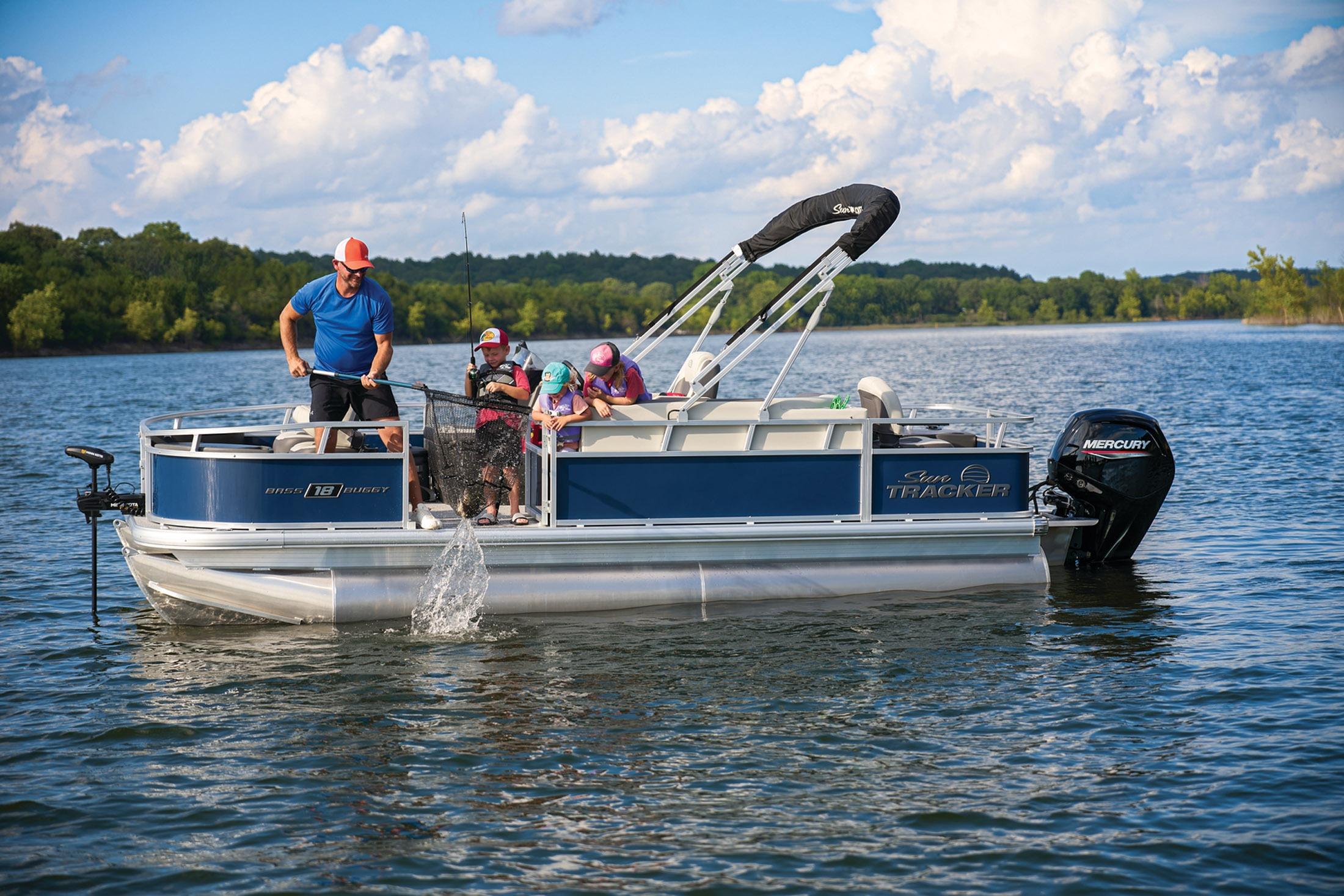 Image of 2026 SUN TRACKER BASS BUGGY 18 DLX