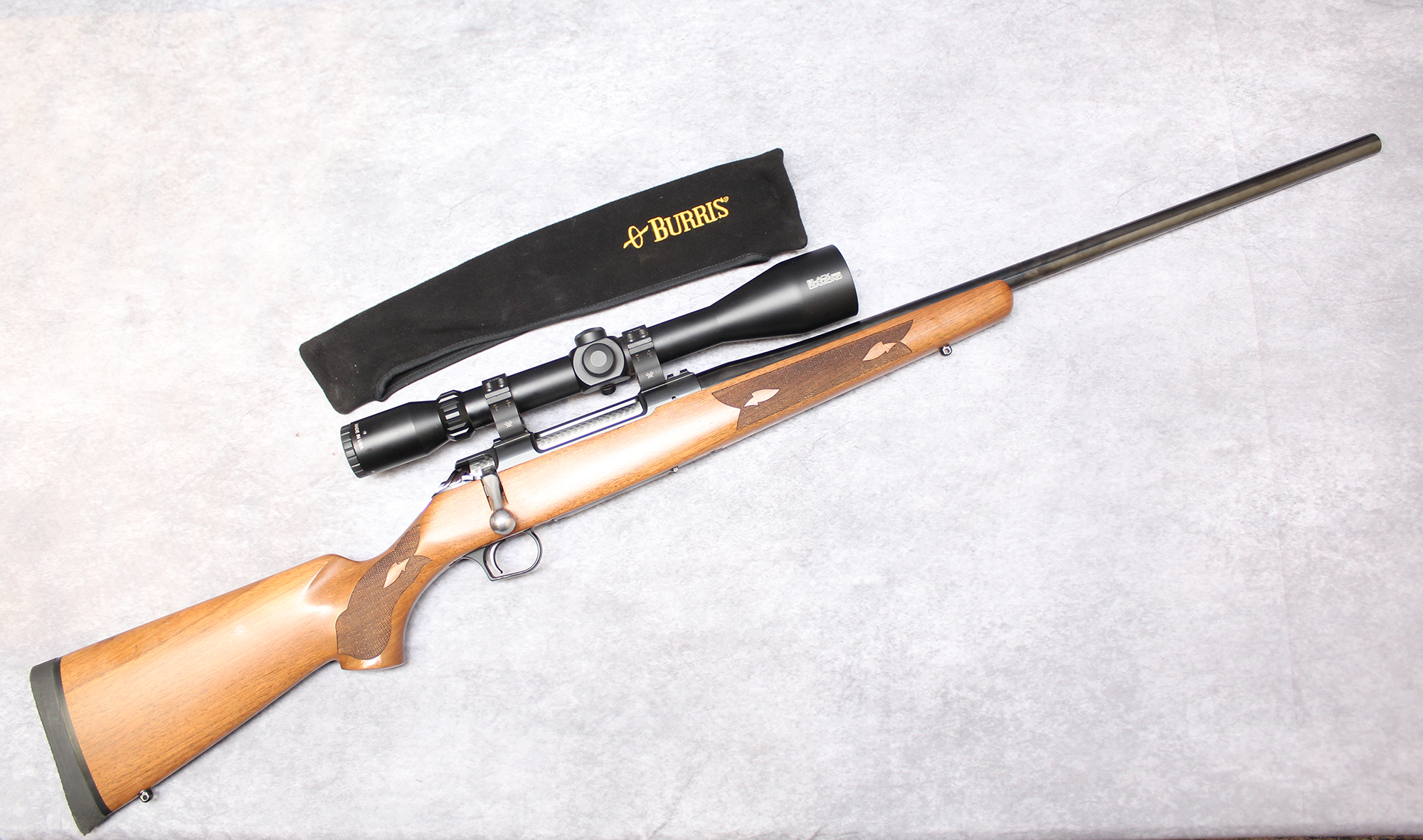 Image of THOMPSON/CENTER ~ ICON ~ .300 WINCHESTER MAGNUM