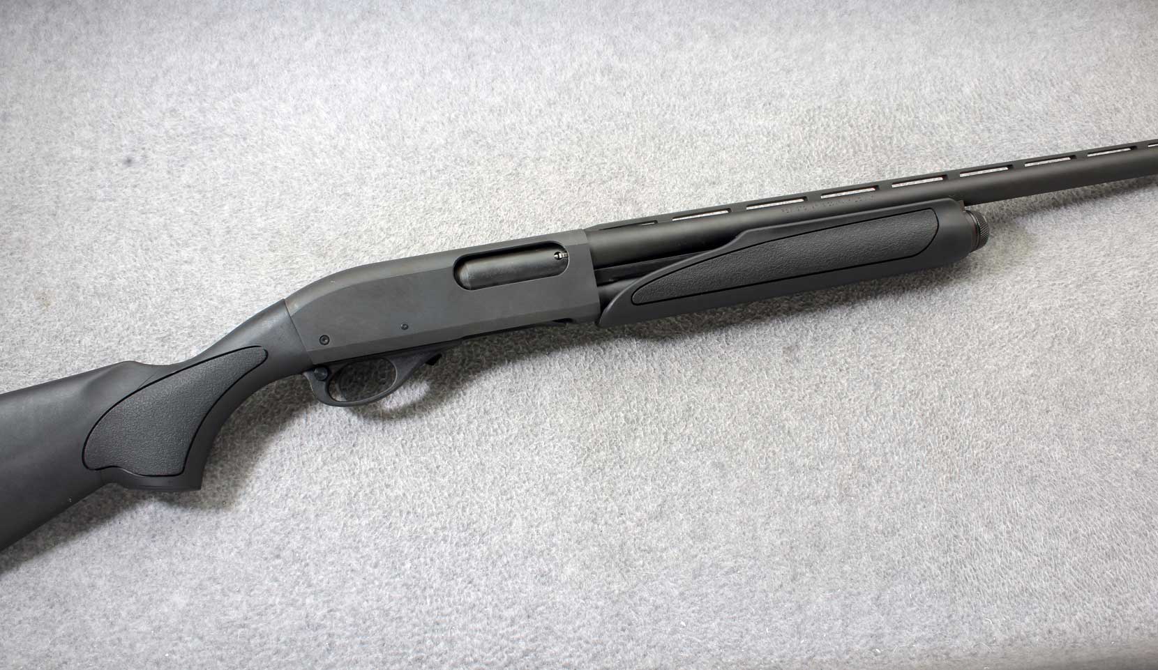 Remington ~ Model 870 Express ~ 12 Gauge - Remington