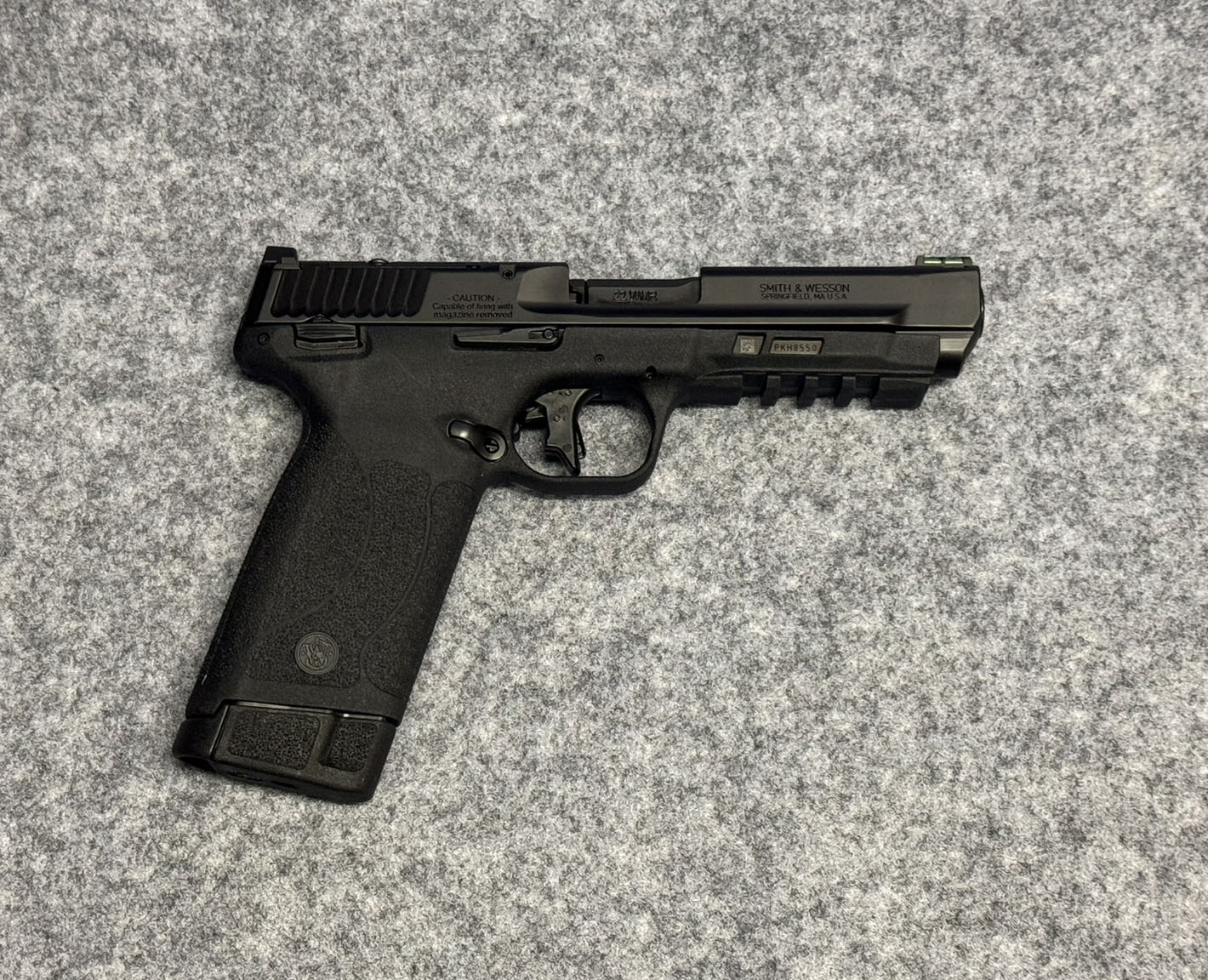 Image of Smith and Wesson ~ M&P 22 Magnum ~ 22 WMR.