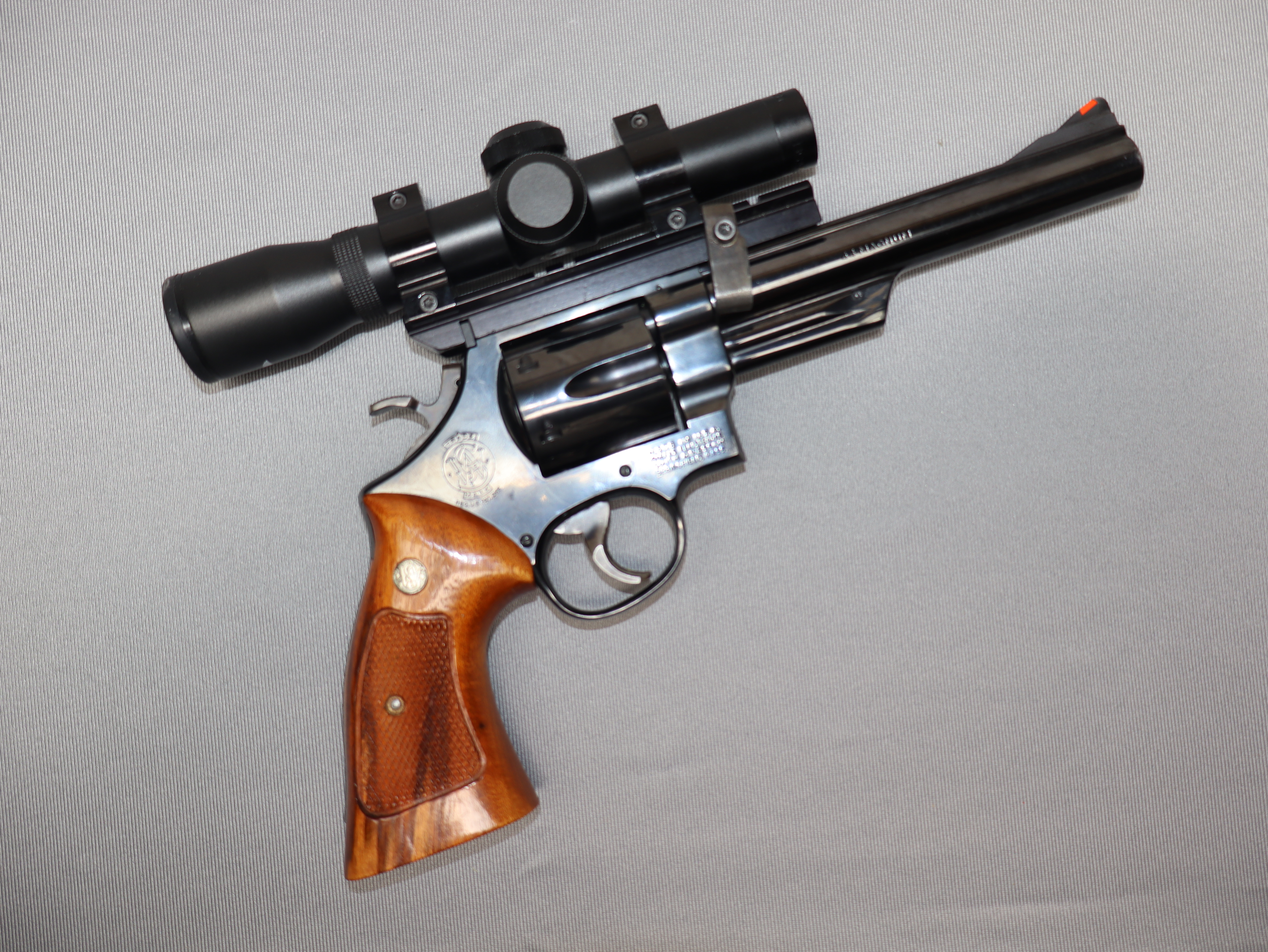 Image of Smith and Wesson ~ 29-2 ~ .44 Magnum