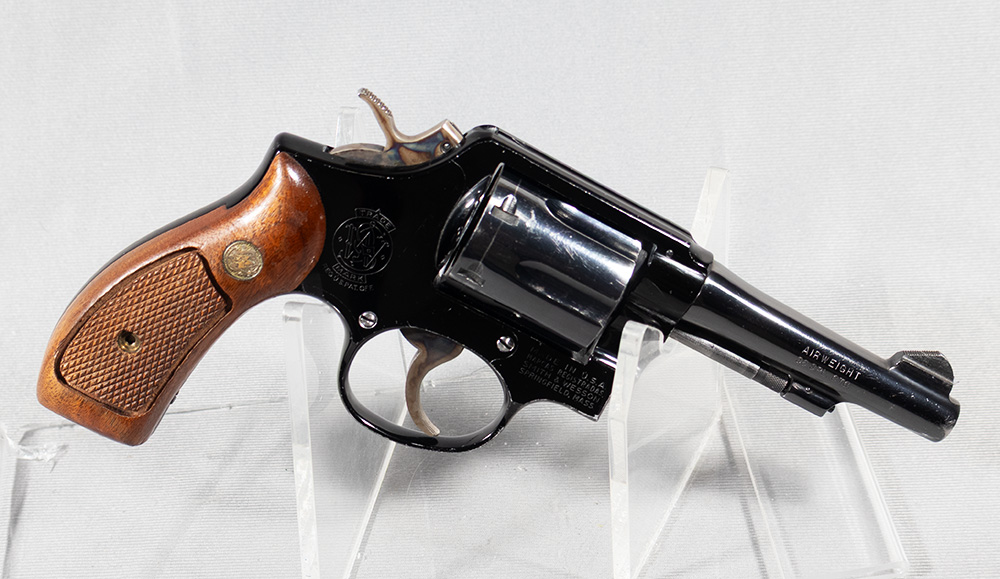 Image of Smith & Wesson ~ Airweight Model 12-2 ~ .38 Special