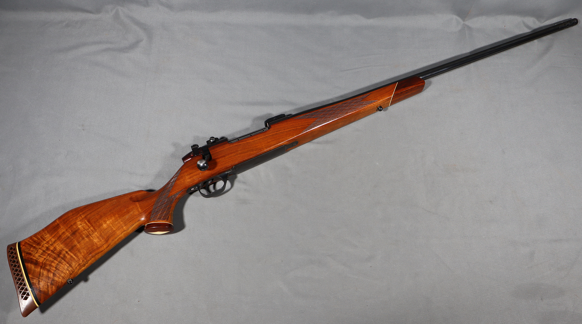 Weatherby ~ Mark V ~ .300 Weatherby Magnum - Weatherby