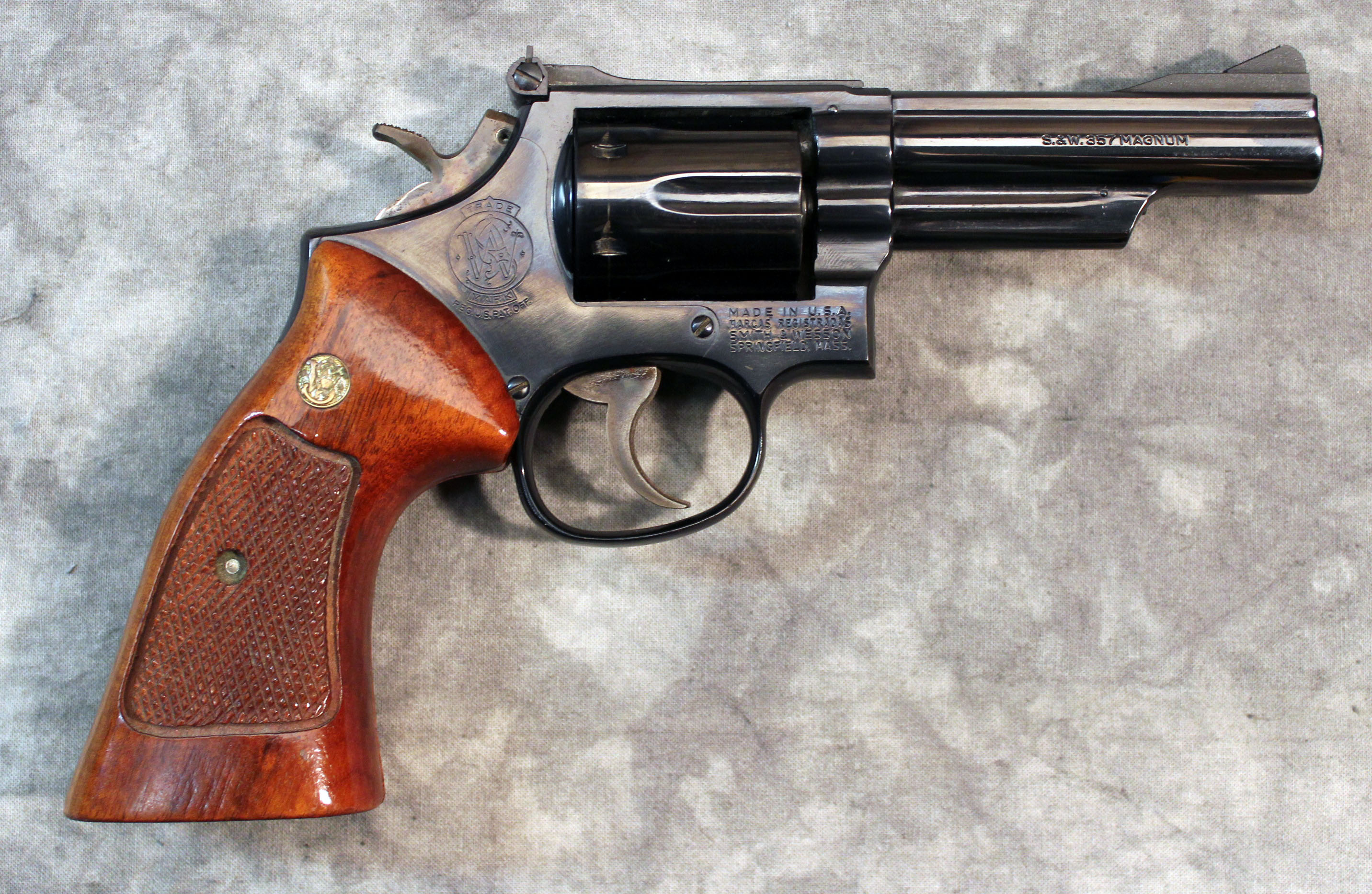 Image of Smith & Wesson ~ Model 19-4 ~ .357 Magnum