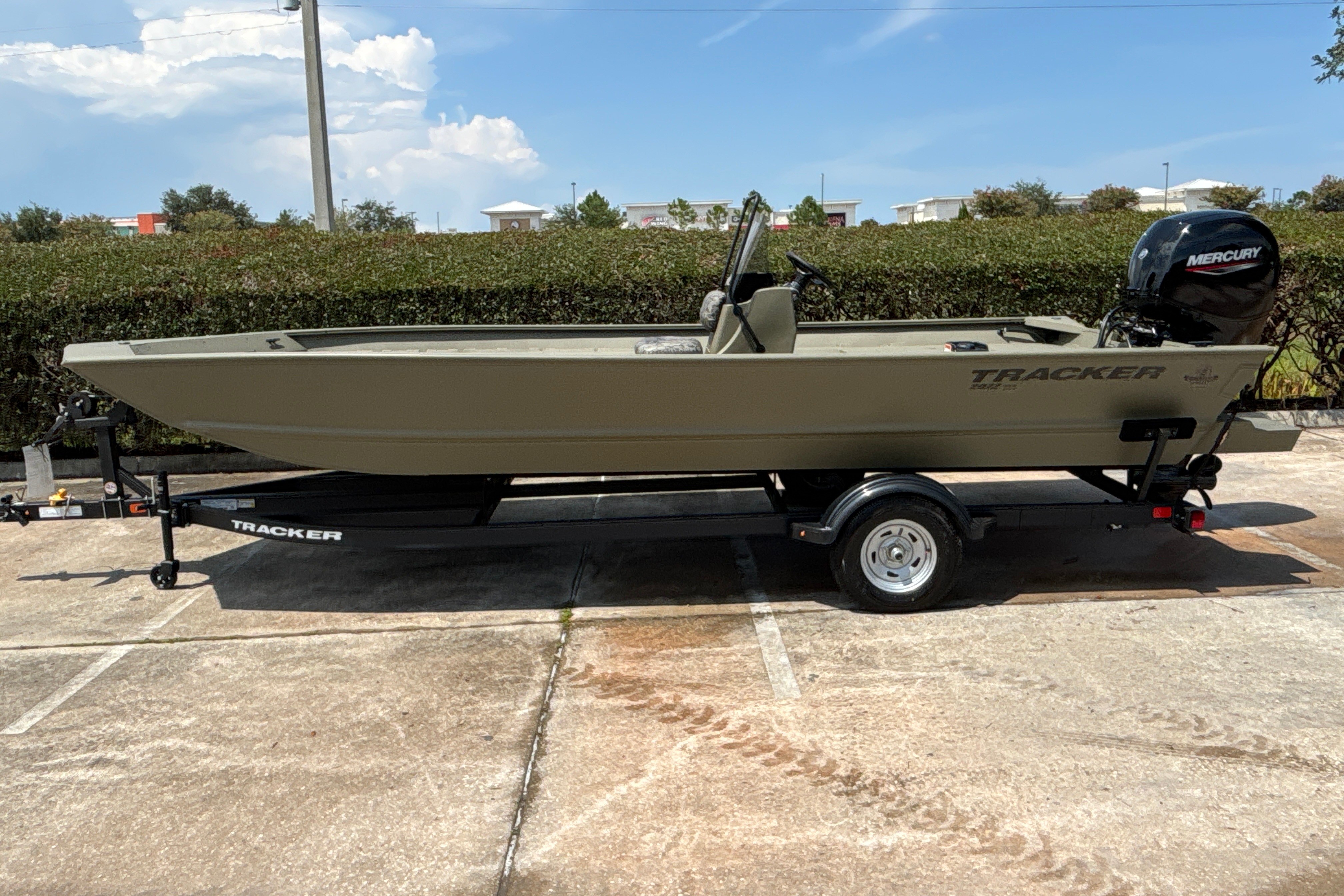 Image of 2026 TRACKER GRIZZLY 2072 CC