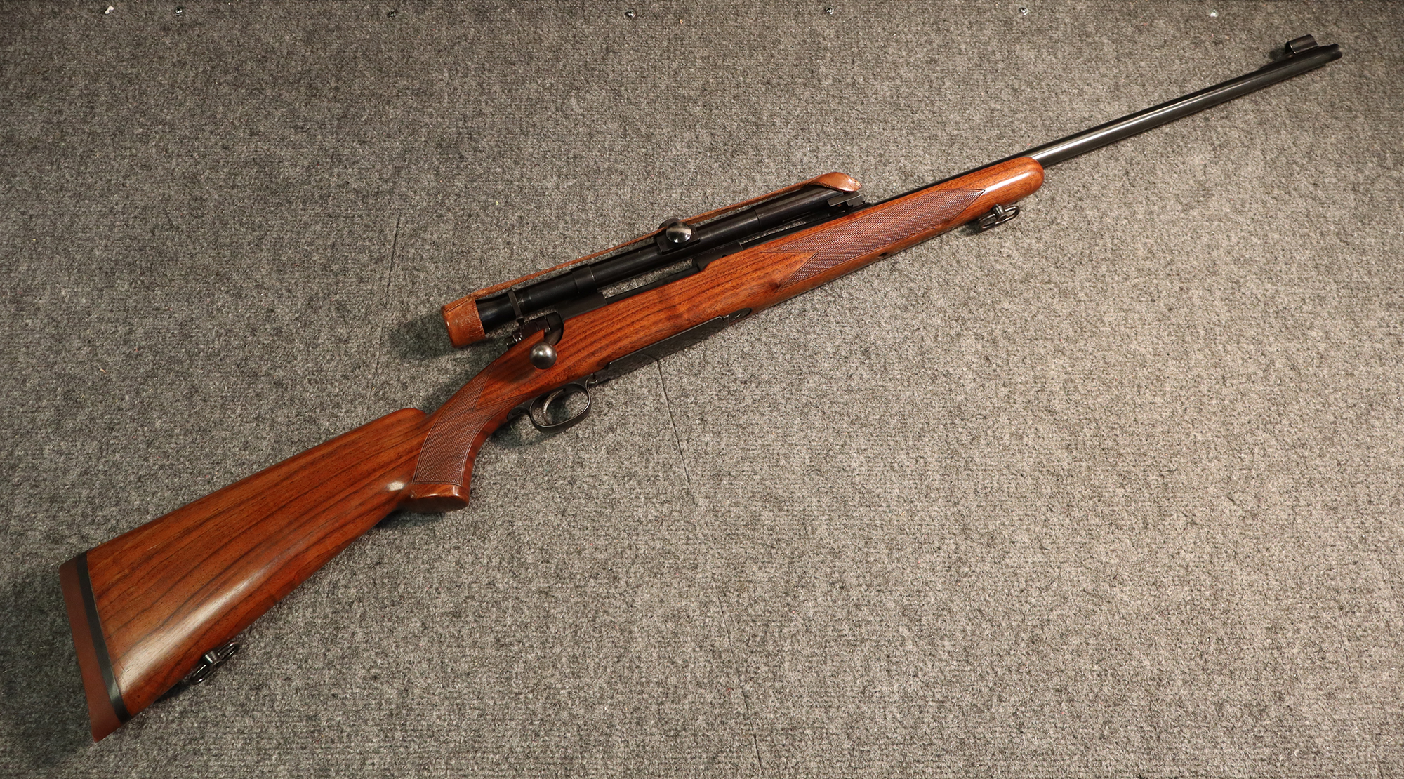 Winchester ~ 70 ~ .30 GOV'T' 06 (4947284) - Winchester