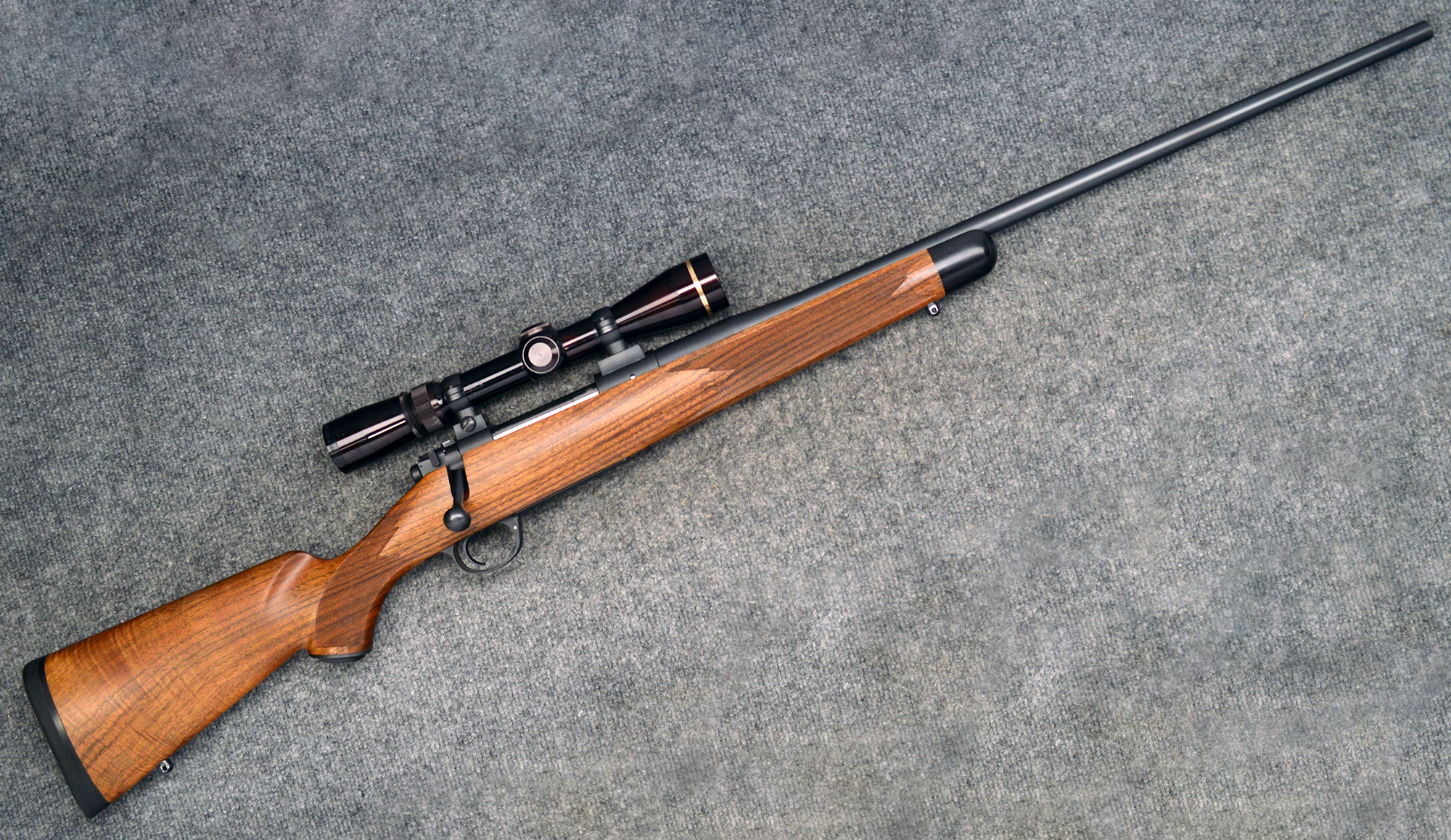 Image of Kimber ~ 84L ~ .30-06 Sprg