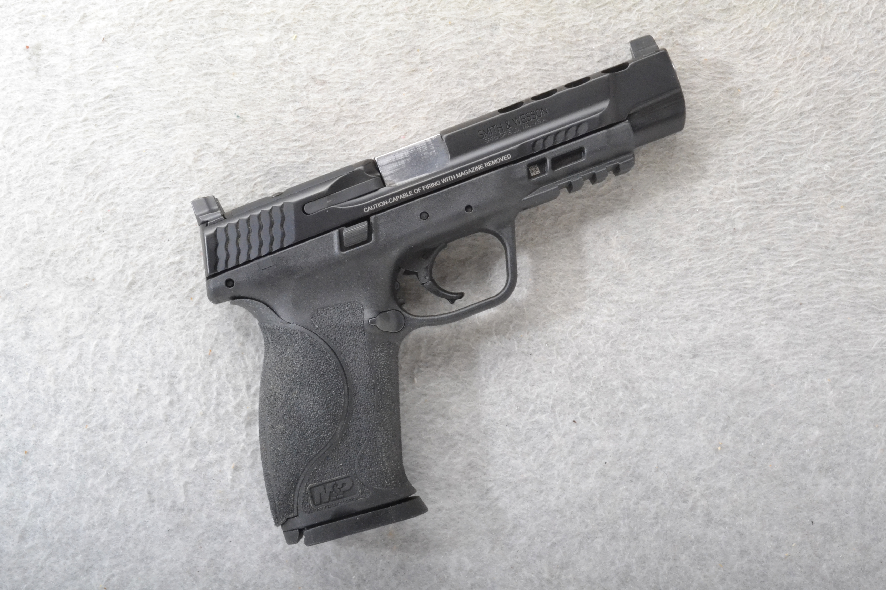 Image of Smith & Wesson ~ Performance Center M&P9 M2.0 ~ 9MM Luger