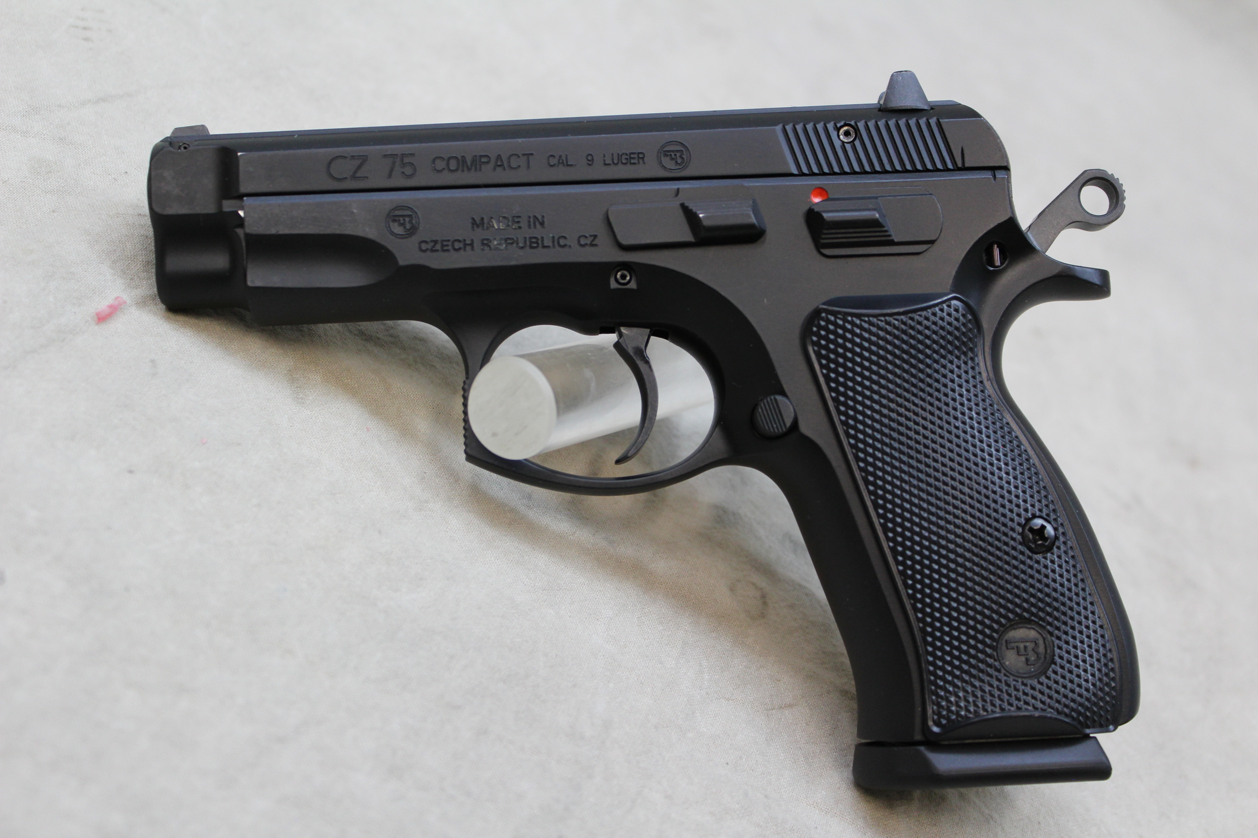 Image of CZ 75 Compact ~9mm Luger~