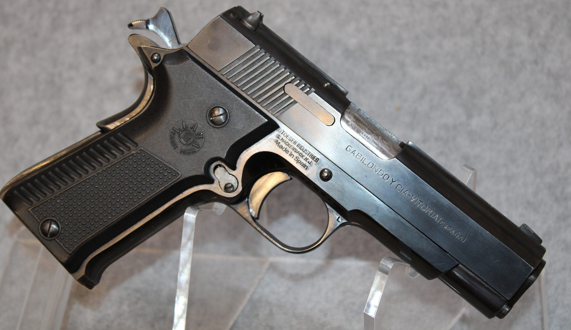 Gabilondo Y Cia~Llama~9mm - Llama