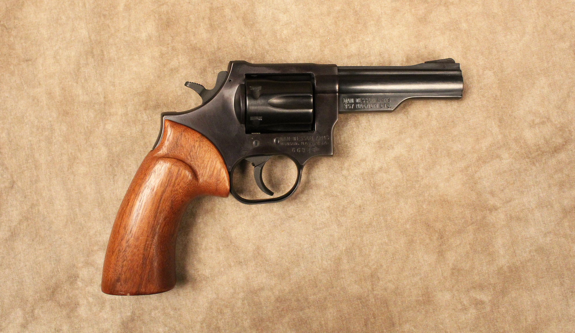 Image of Dan Wesson~None (14-2)~.357 Magnum
