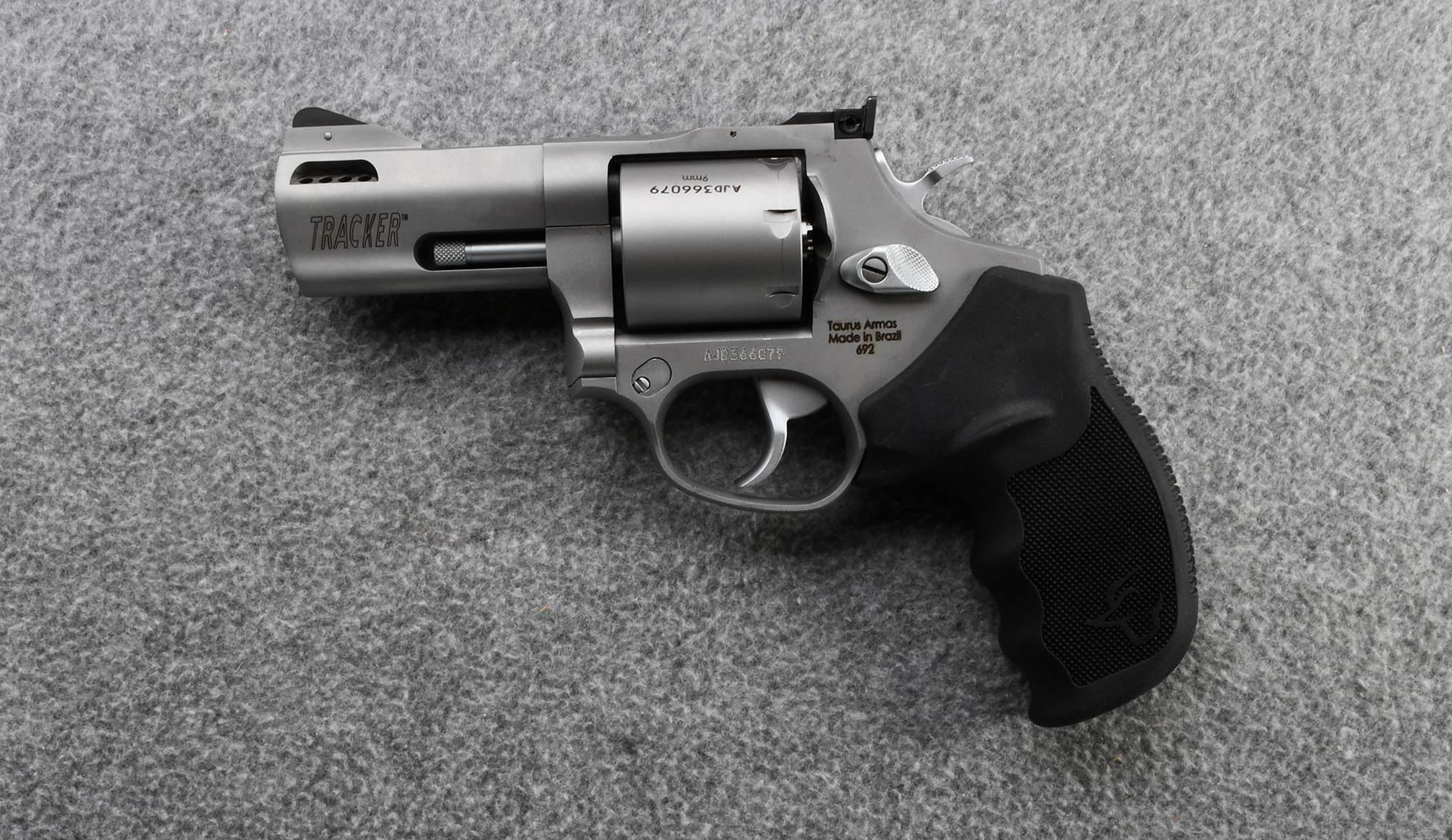 Taurus ~ Tracker ~ .357 Magnum / 9mm - Taurus