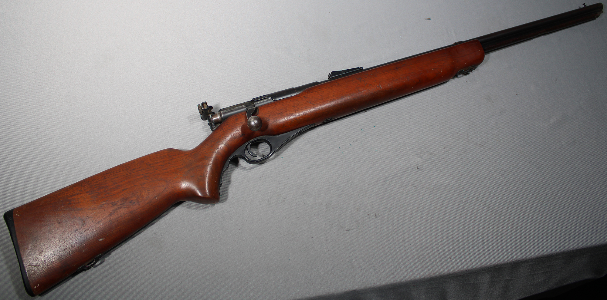 Image of Mossberg ~ 46 B ~ .22 Short, Long, Long Rifle