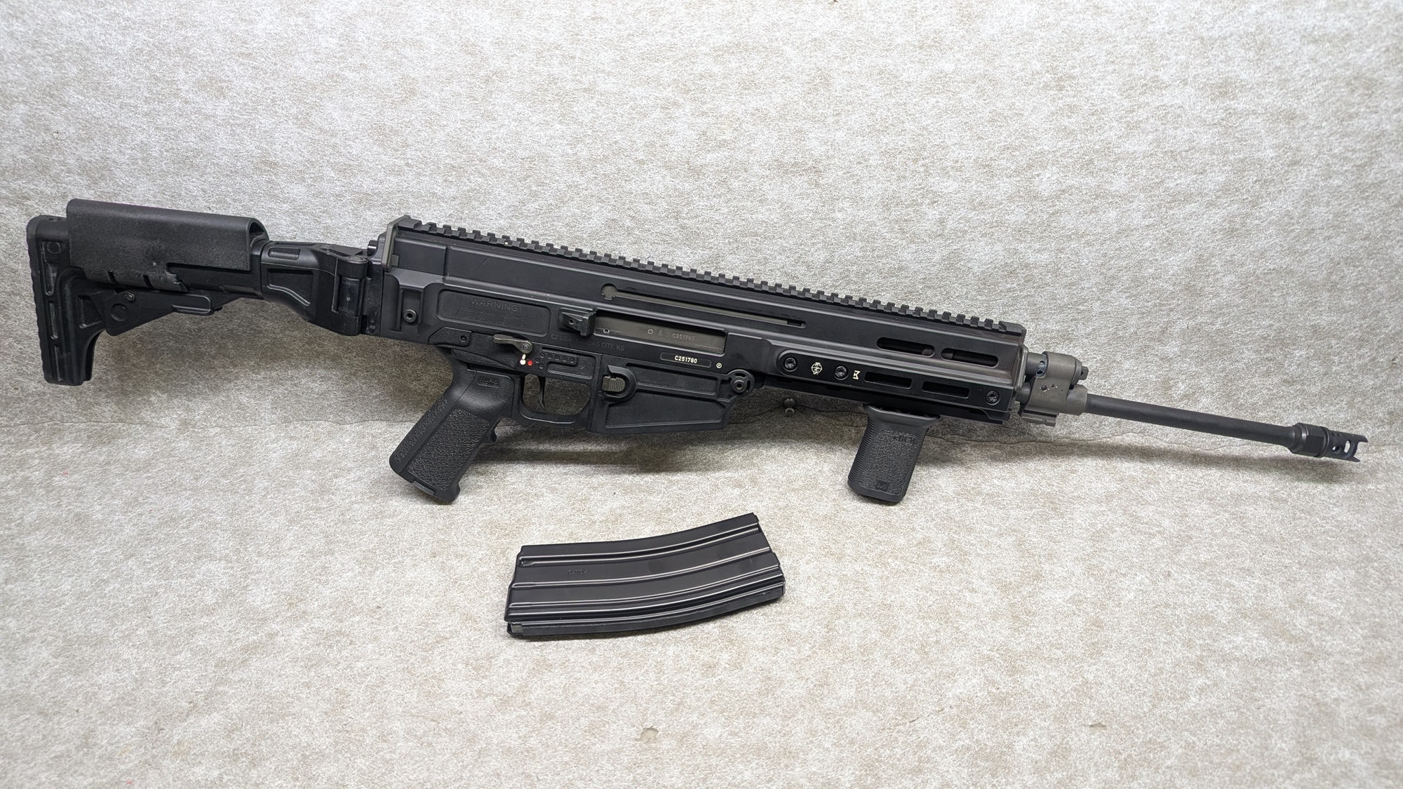 Image of CZ ~ Bren 805 S1 ~ 5.56x45