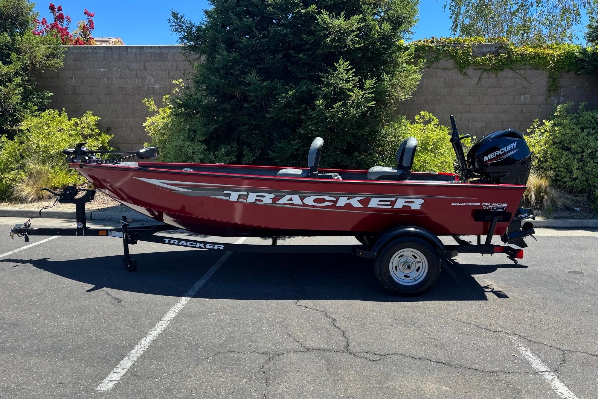 Image of 2026 TRACKER SUPER GUIDE V-16 T
