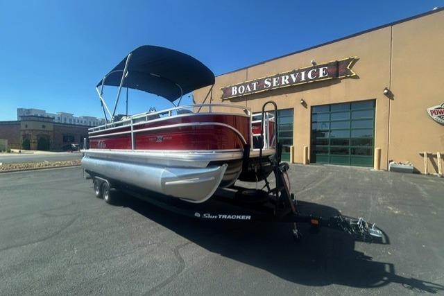 Image of 2026 SUN TRACKER FISHIN BARGE 22 XP3