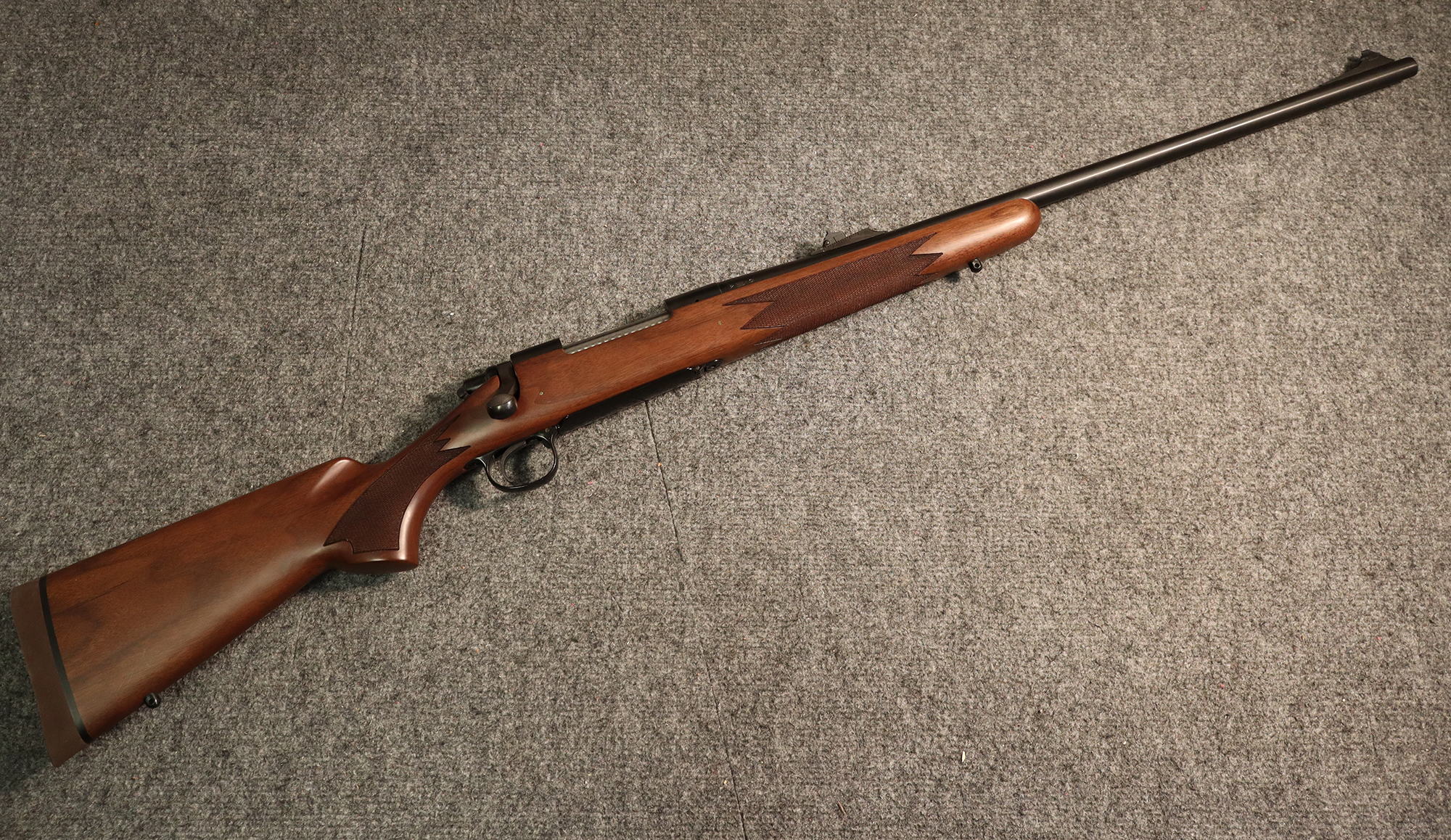 Image of Remington ~ 700 ~ .375 H&H Magnum (4968444)