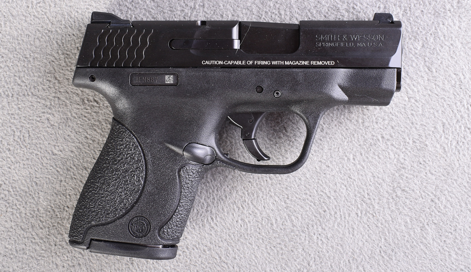 Smith &Wesson ~ M&ampP 9 Shield ~ 9mm - Smith & Wesson