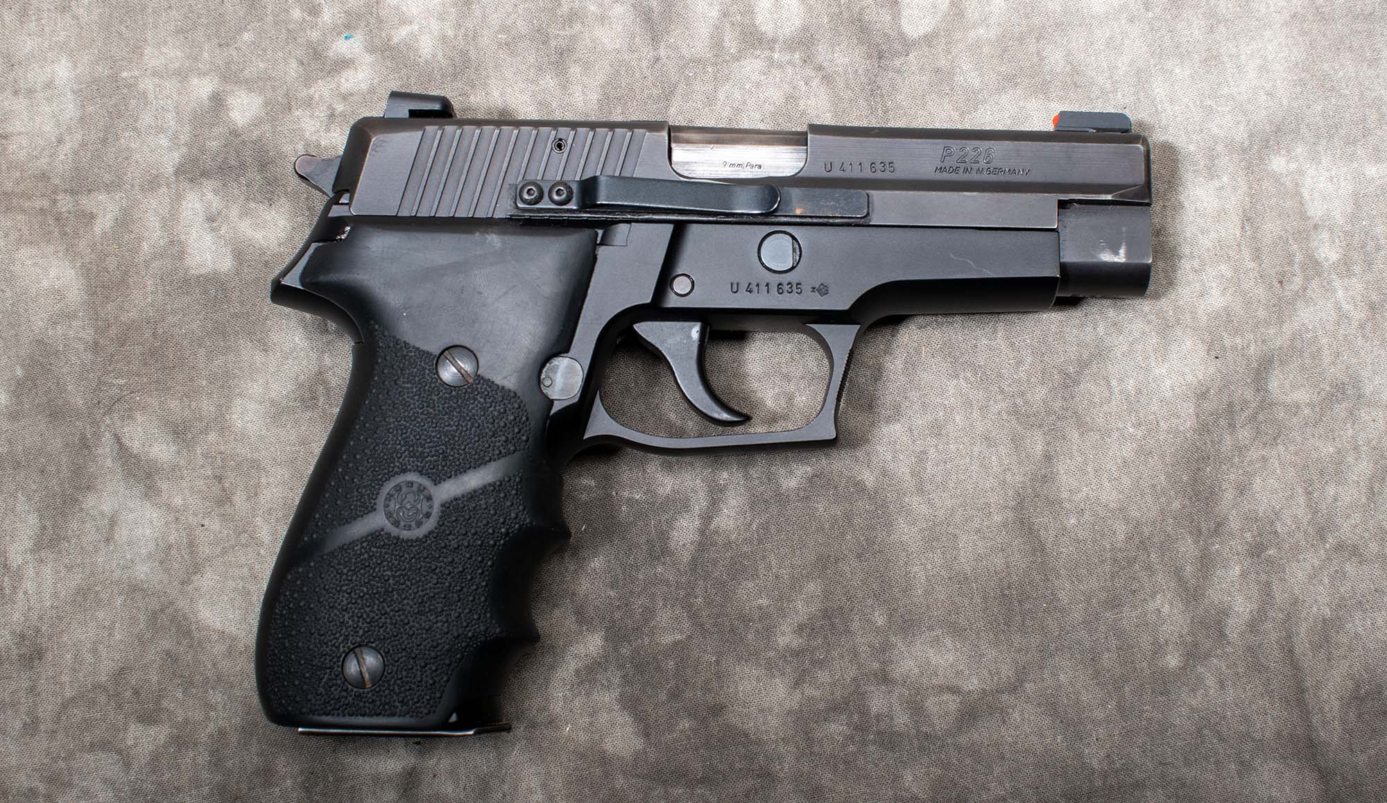 SIG SAUER ~ P226 ~ 9MM LUGER - Sig Sauer