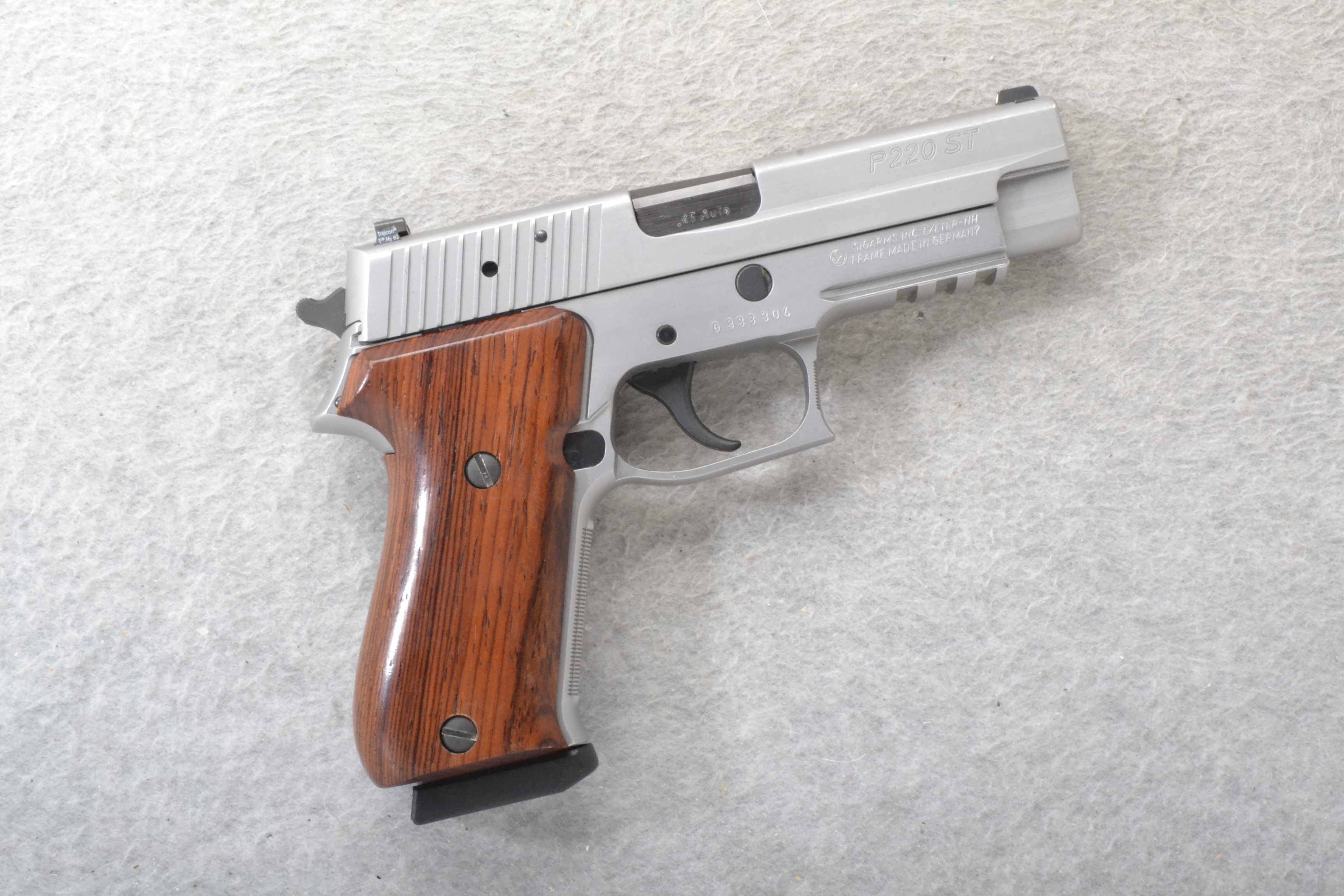 SIG SAUER ~ P220 ST ~ .45 Auto - Sig Sauer