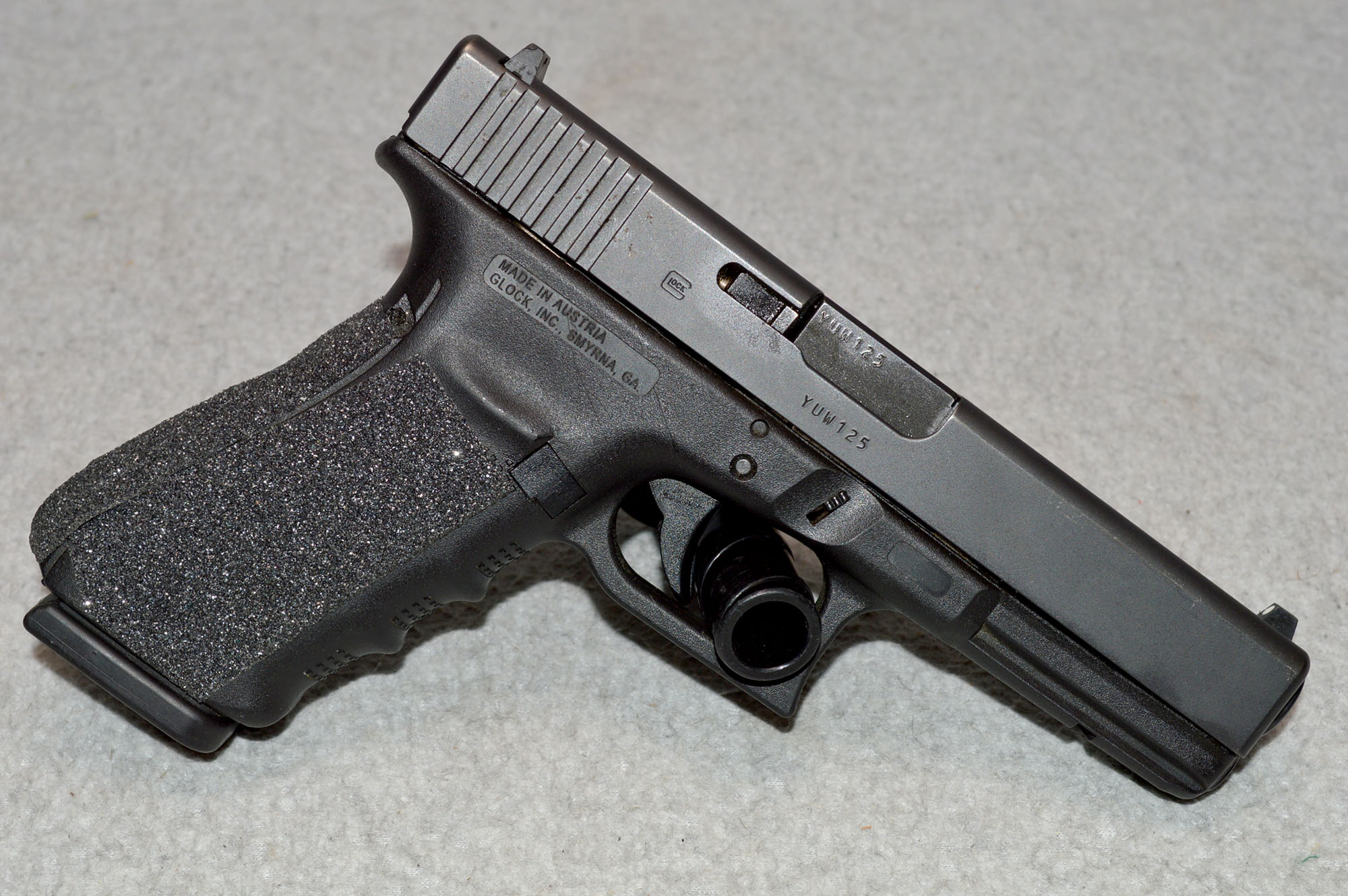 Image of Glock ~ 21 Gen 4 ~ .45 Auto