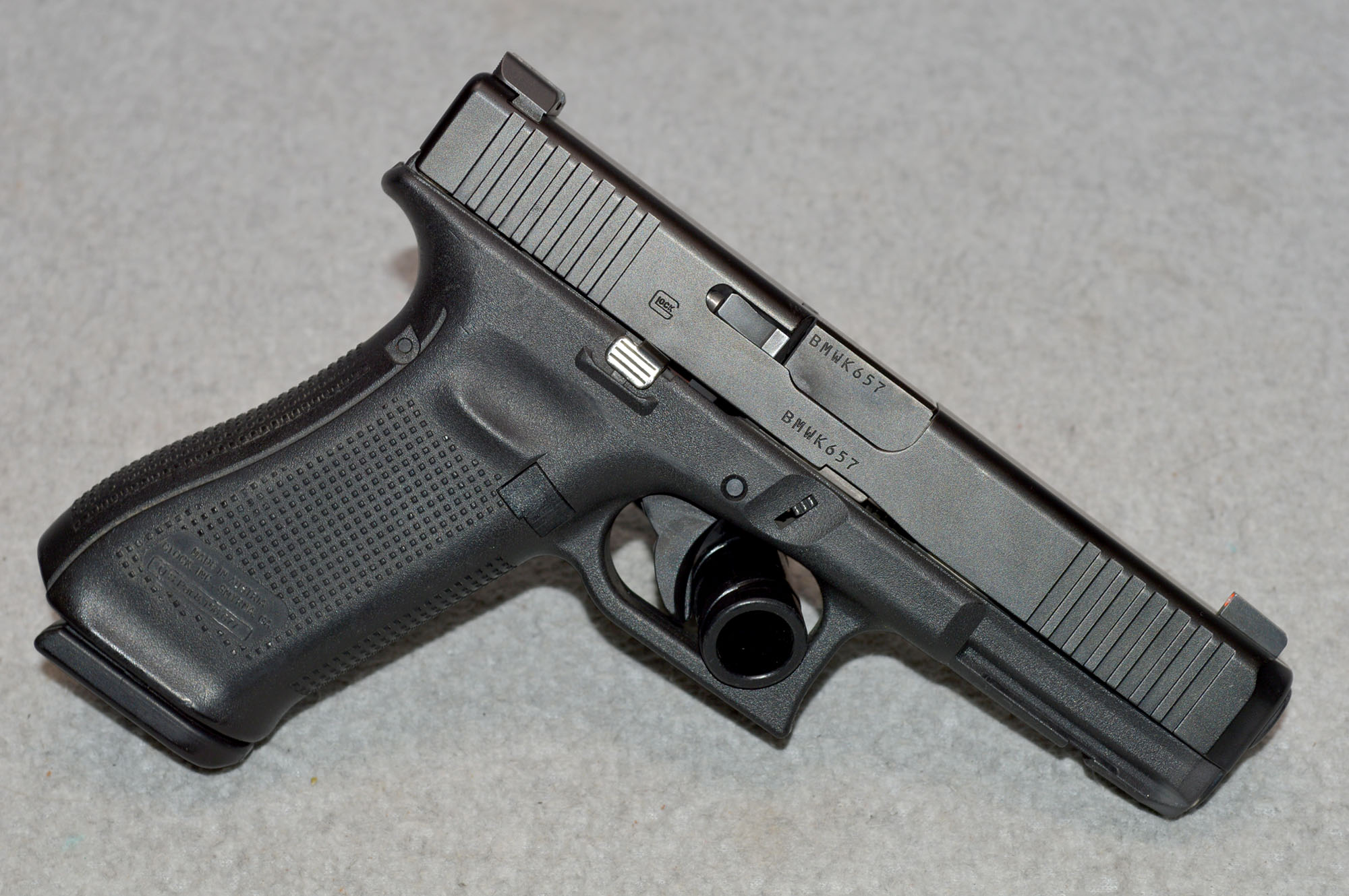 Image of Glock ~ 17 Gen5 ~ 9mm Luger