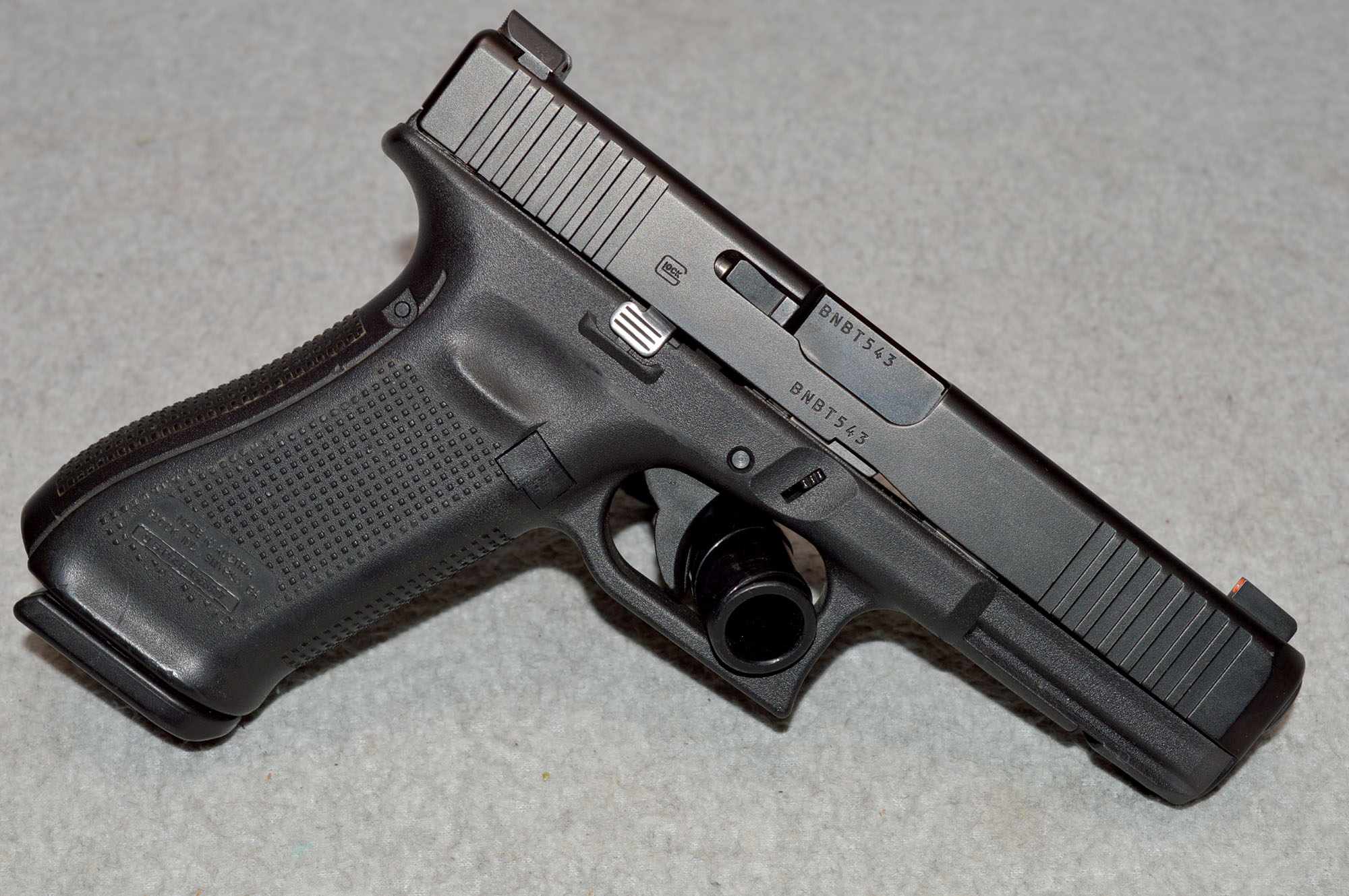 Glock ~ 17 Gen5 ~ 9mm Luger - Glock