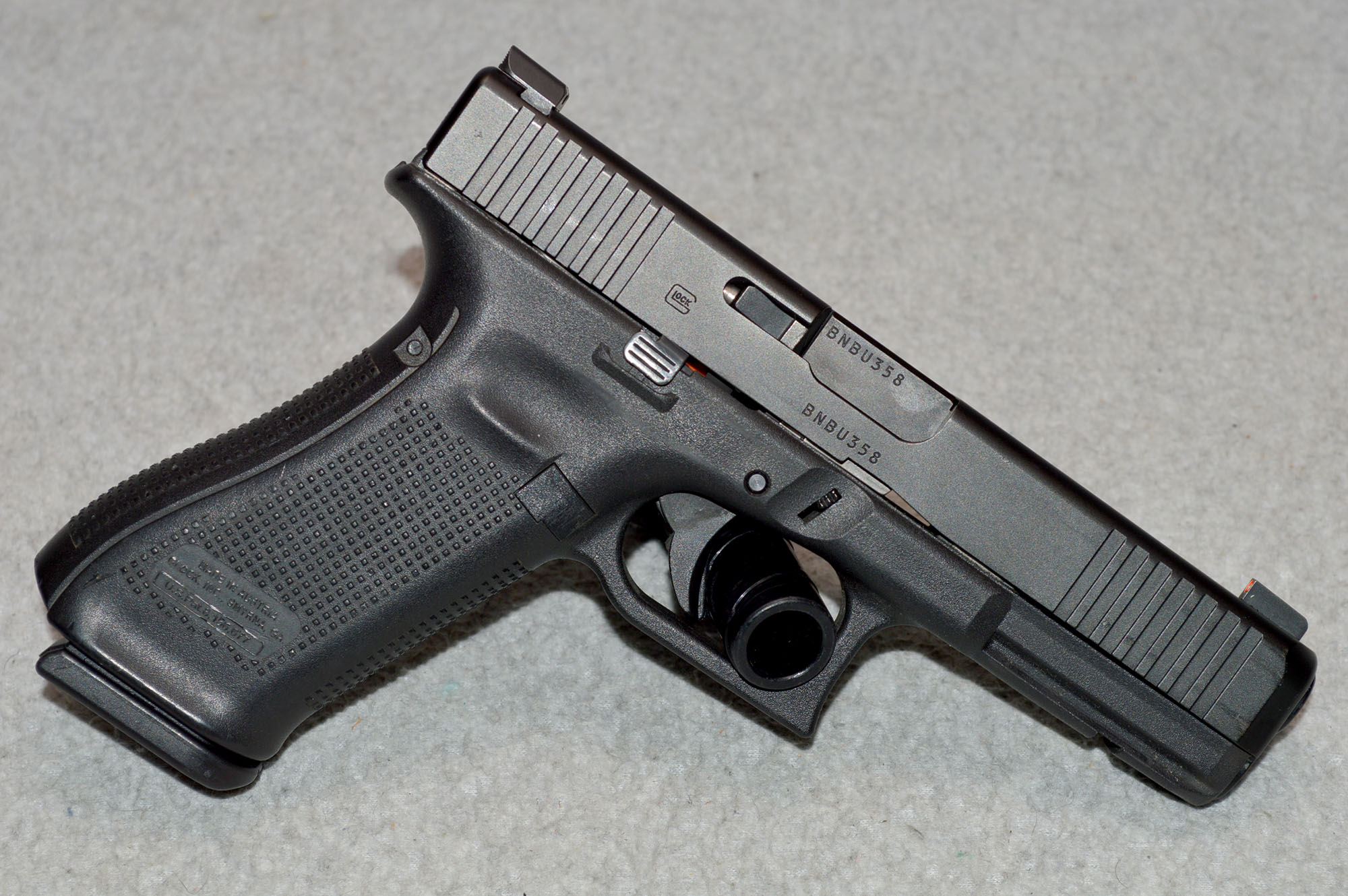 Glock ~ 17 Gen5 ~ 9mm Luger - Glock
