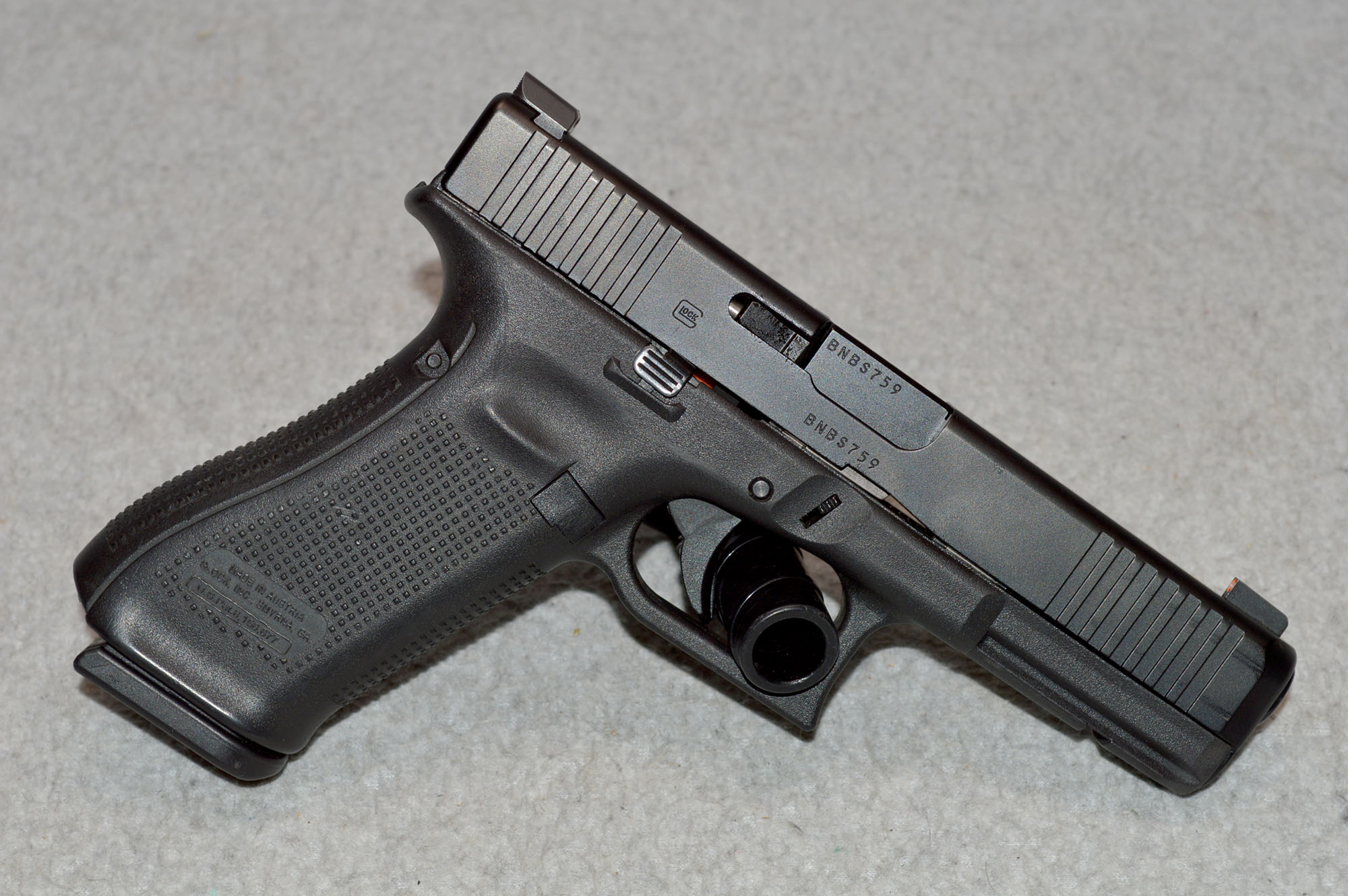 Glock ~ 17 Gen5 ~ 9mm Luger - Glock