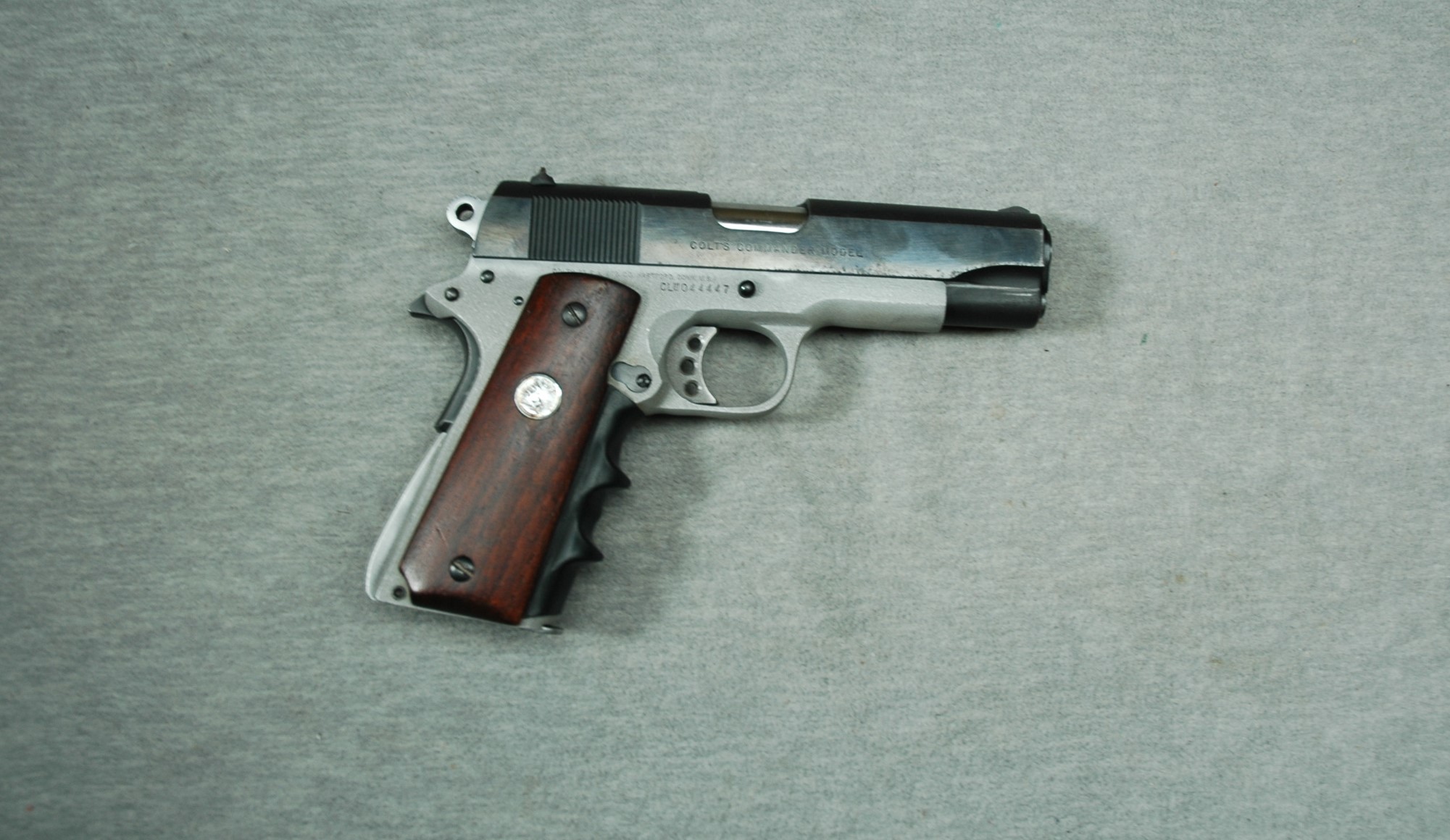 Image of Colt ~ Lightweight Commander ~ .45 ACP