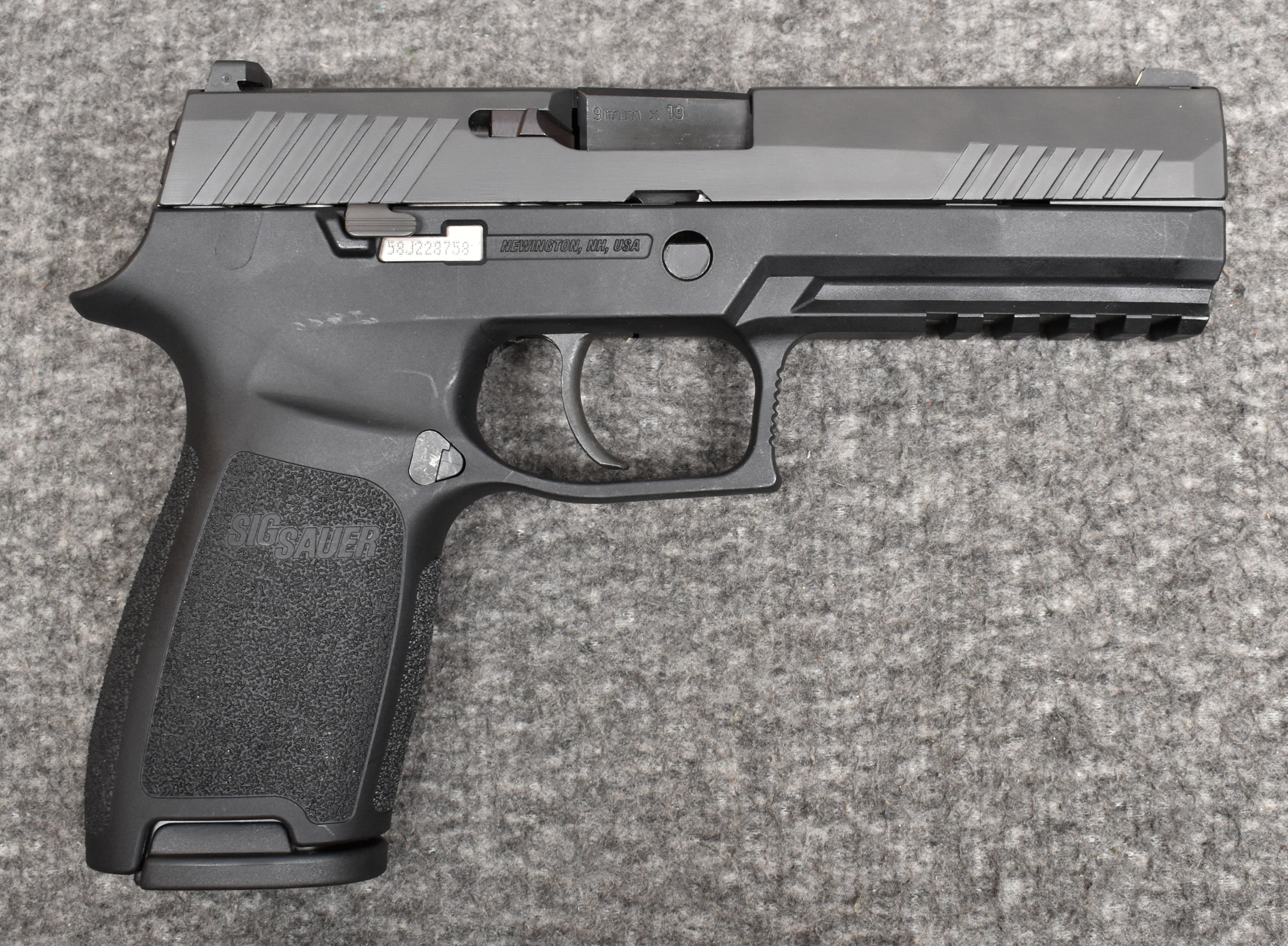 SIG Sauer ~P320~ 9mm Luger - Sig Sauer