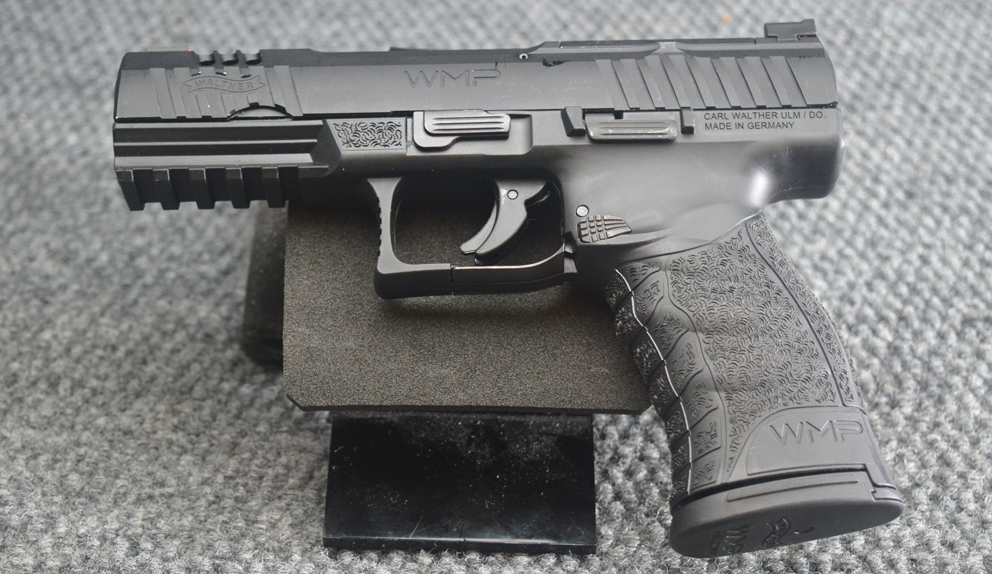 Walther ~ WMP ~ .22 WMR