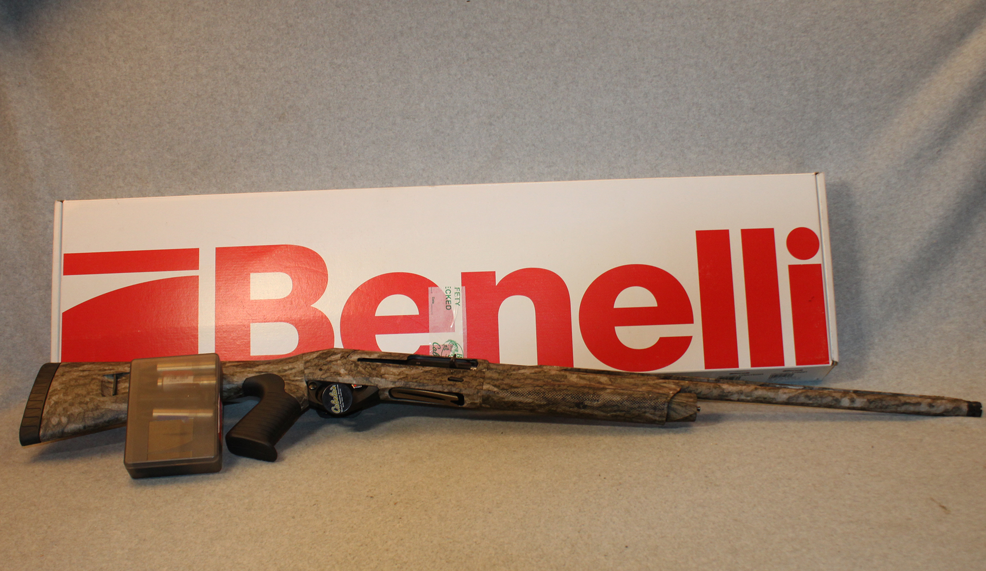 Benelli ~ Super Black Eagle 3 ~ 12 Gauge - Benelli