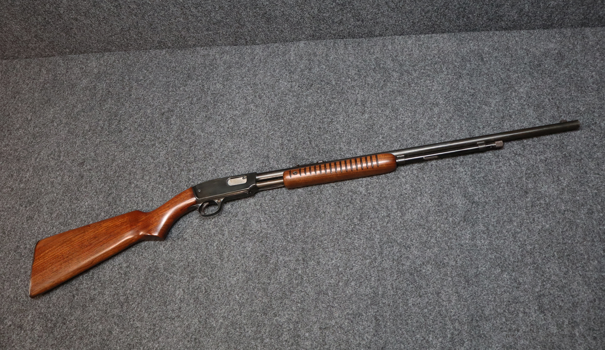 Winchester ~ Model 61 ~ .22 S/ L/ LR (4995403)