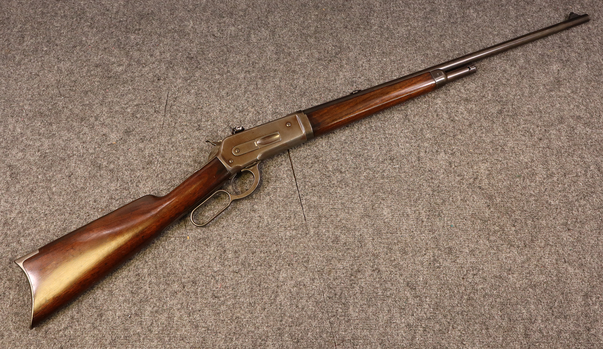 Winchester ~ 1886 ~ .33 WCF - Winchester