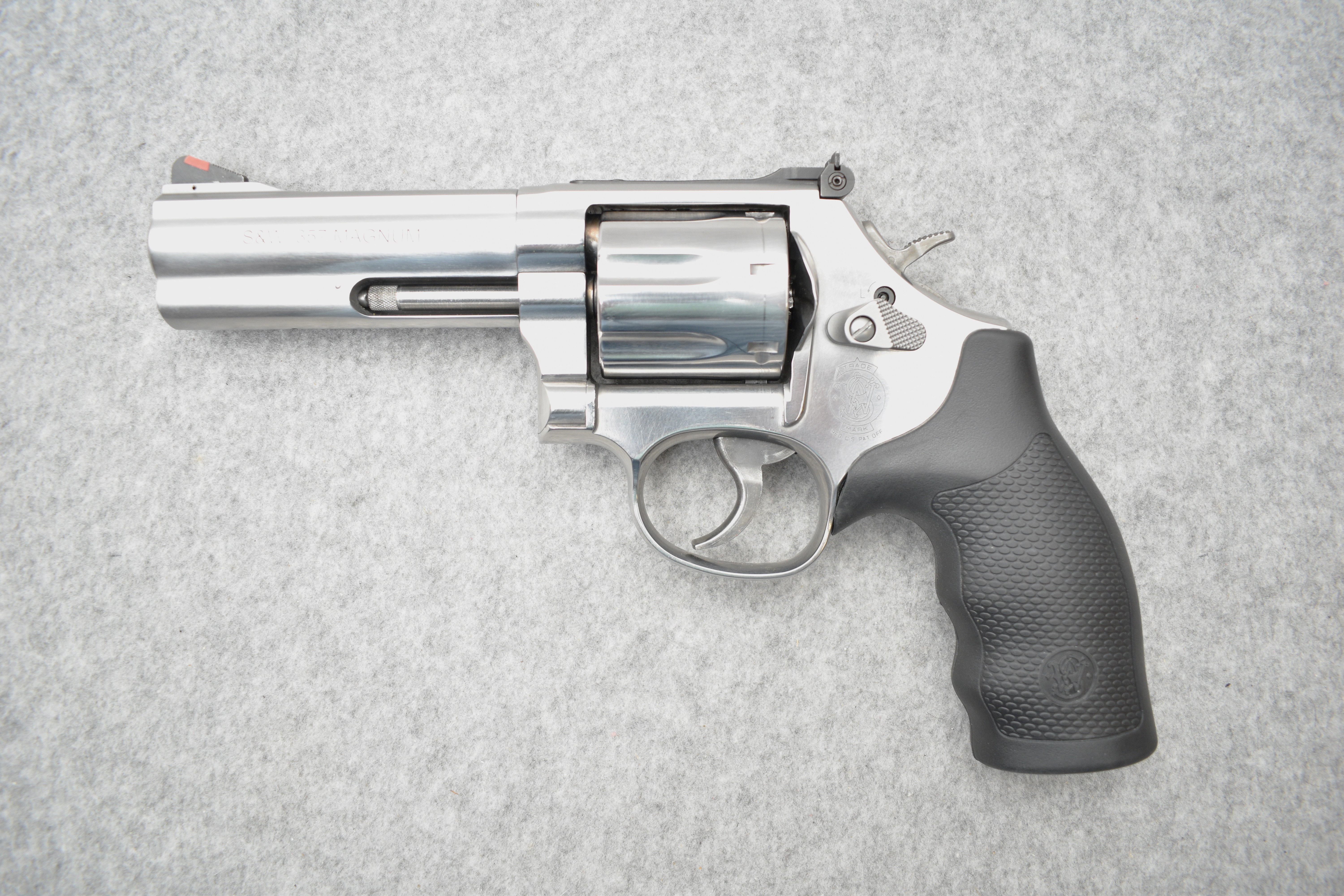 Image of Smith & Wesson ~ Model: 686-6 ~ .357 Magnum