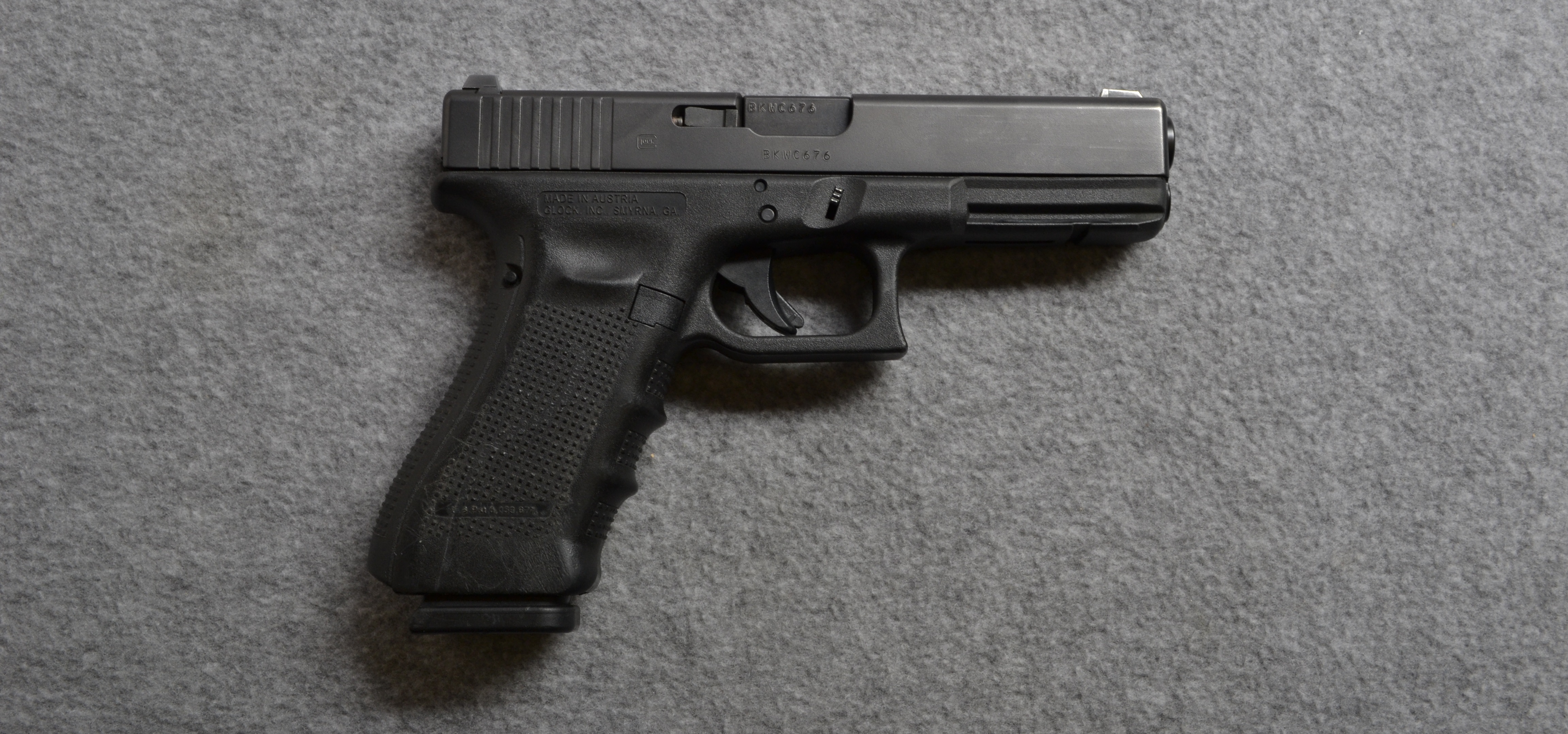 Glock~22 GEN4~.40 S&ampW - Glock