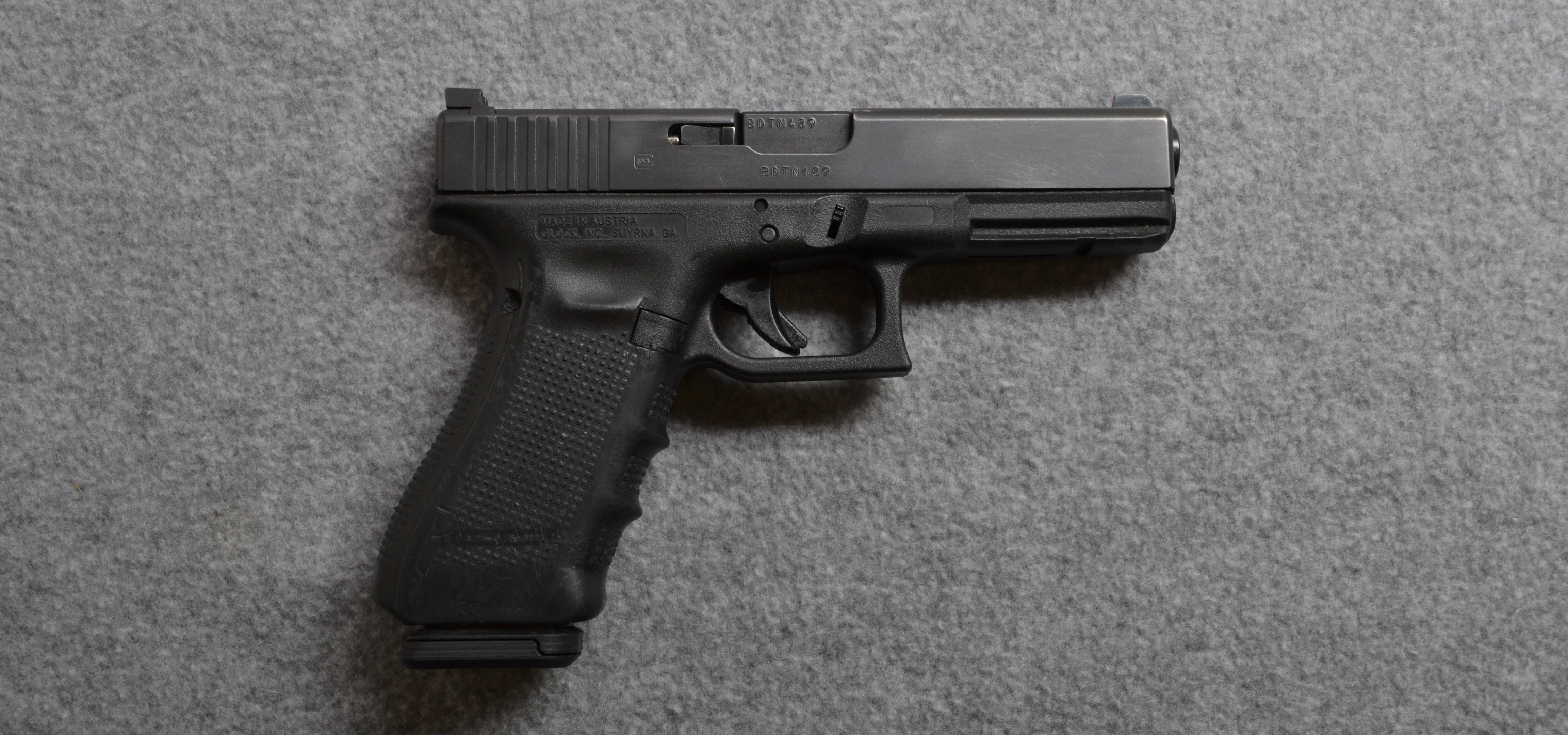 Glock~17 GEN4~9MM - Glock