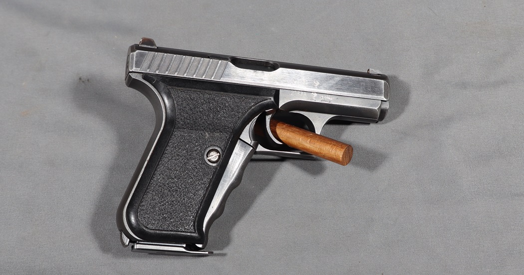 Image of Heckler & Koch~Model P7~9mm Luger